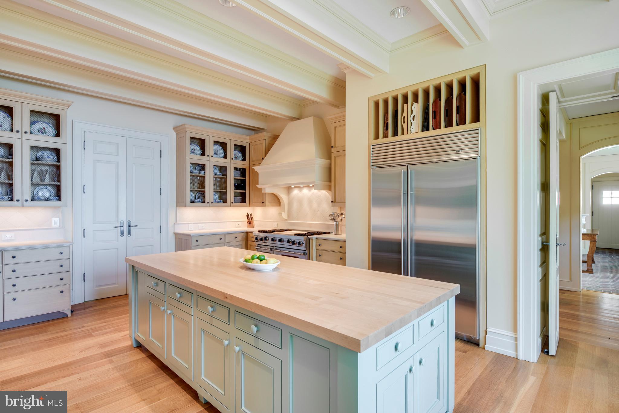 WIMBLEDON FARMS - Residential