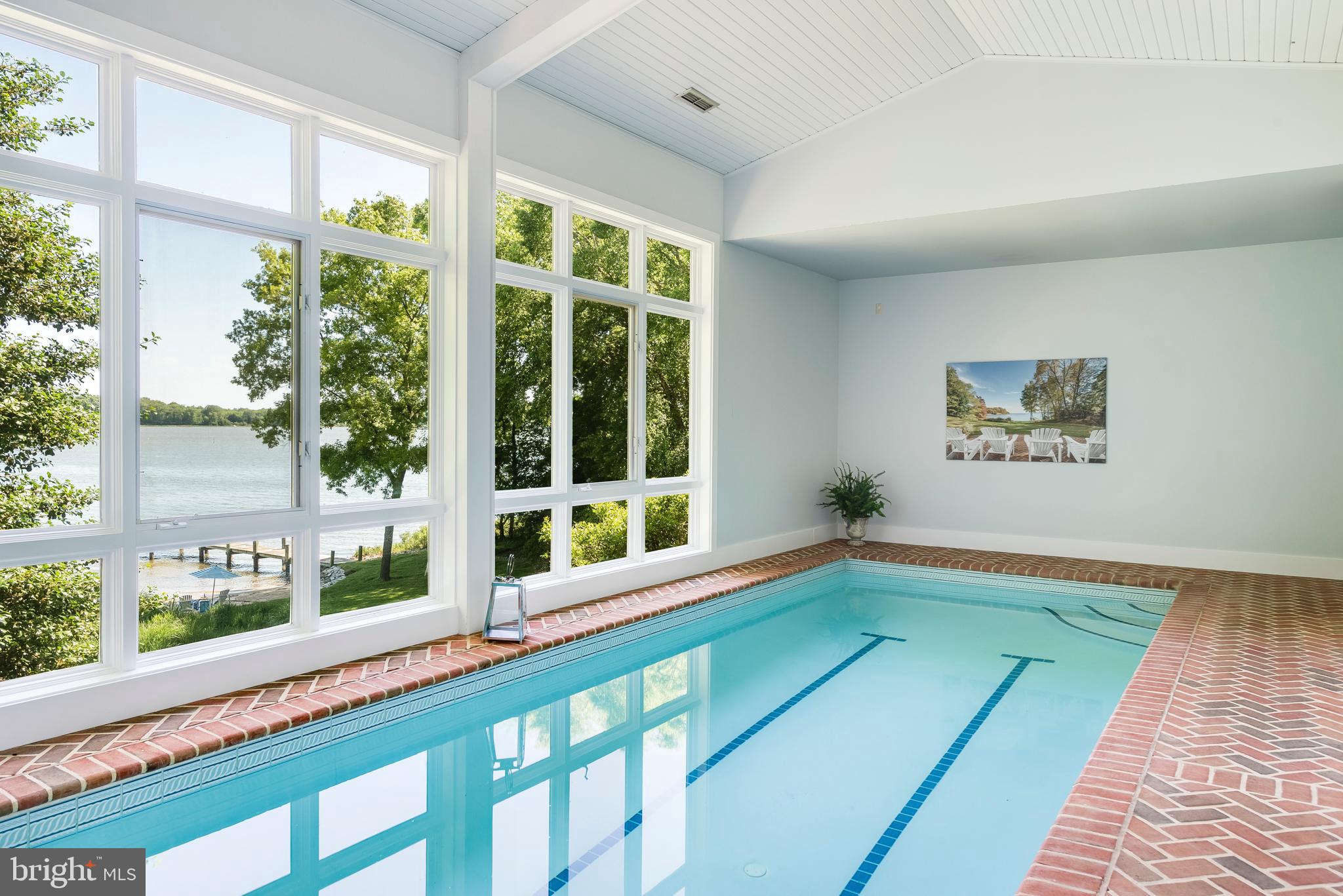 WIMBLEDON FARMS - Residential