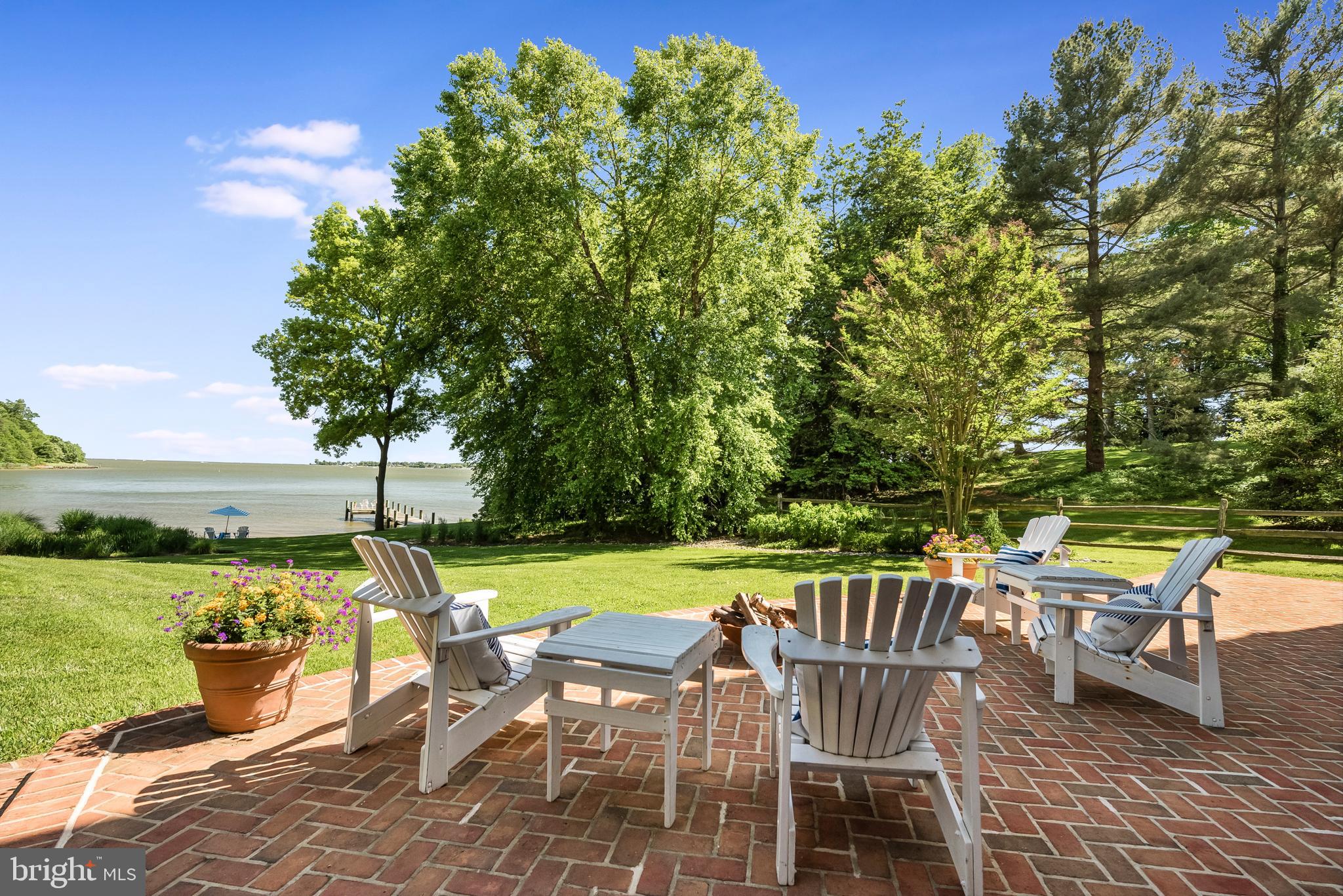 WIMBLEDON FARMS - Residential