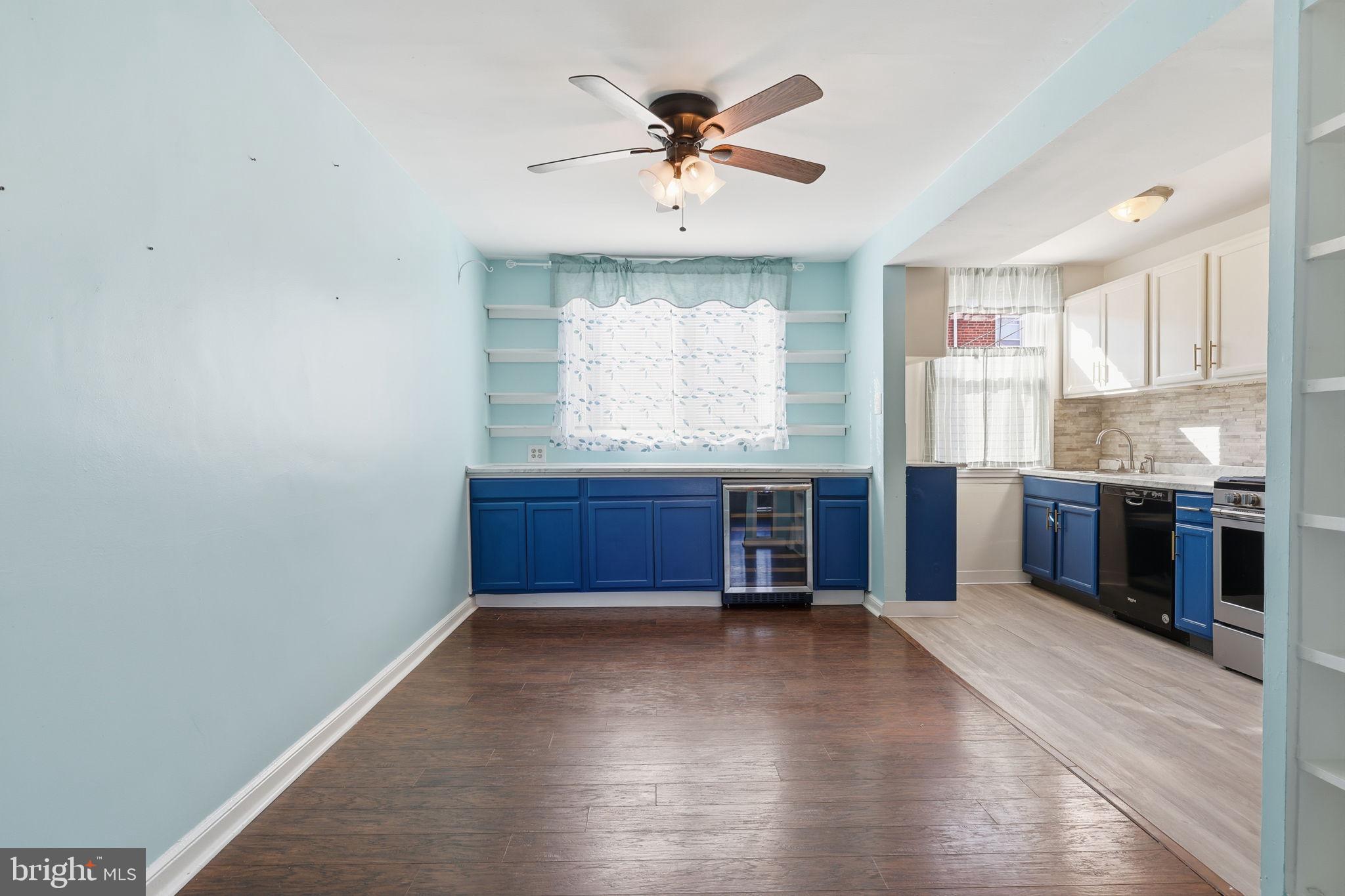 4538 SHEFFIELD AVENUE