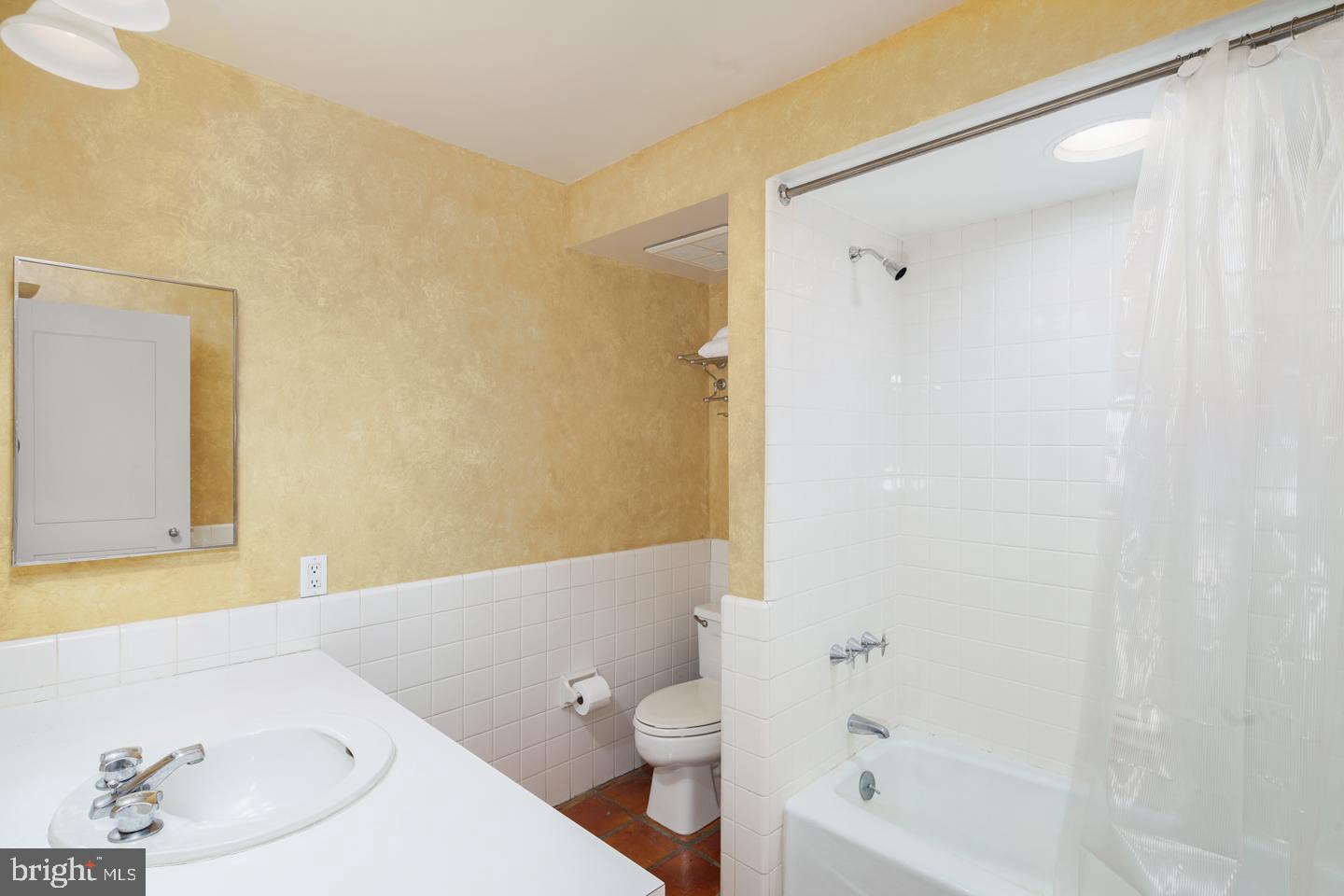 SOCIETY HILL - Residential