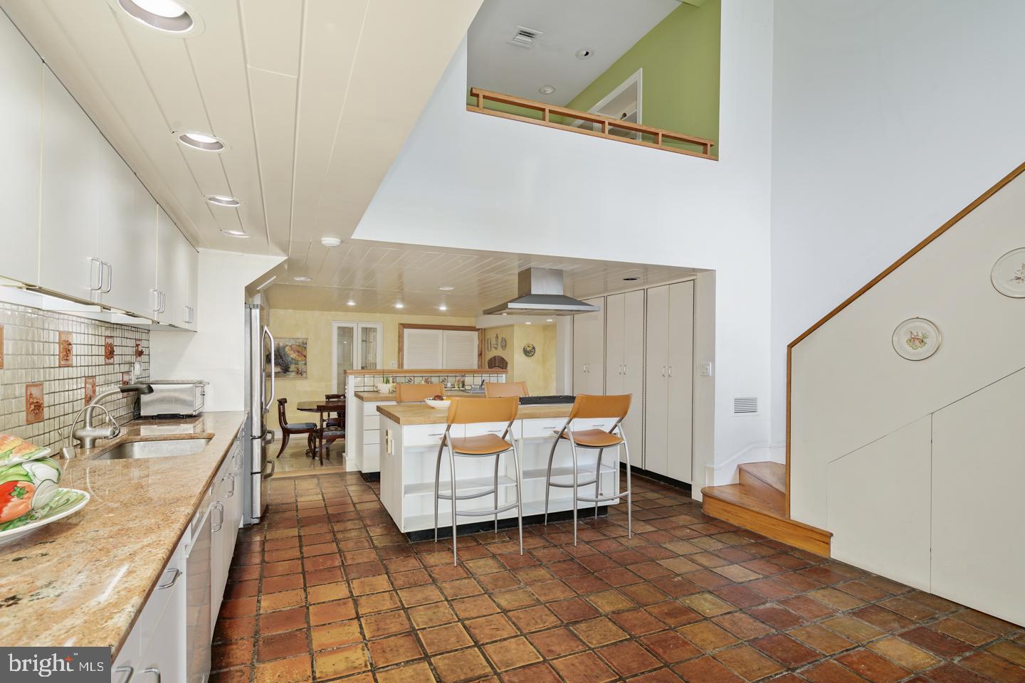 SOCIETY HILL - Residential