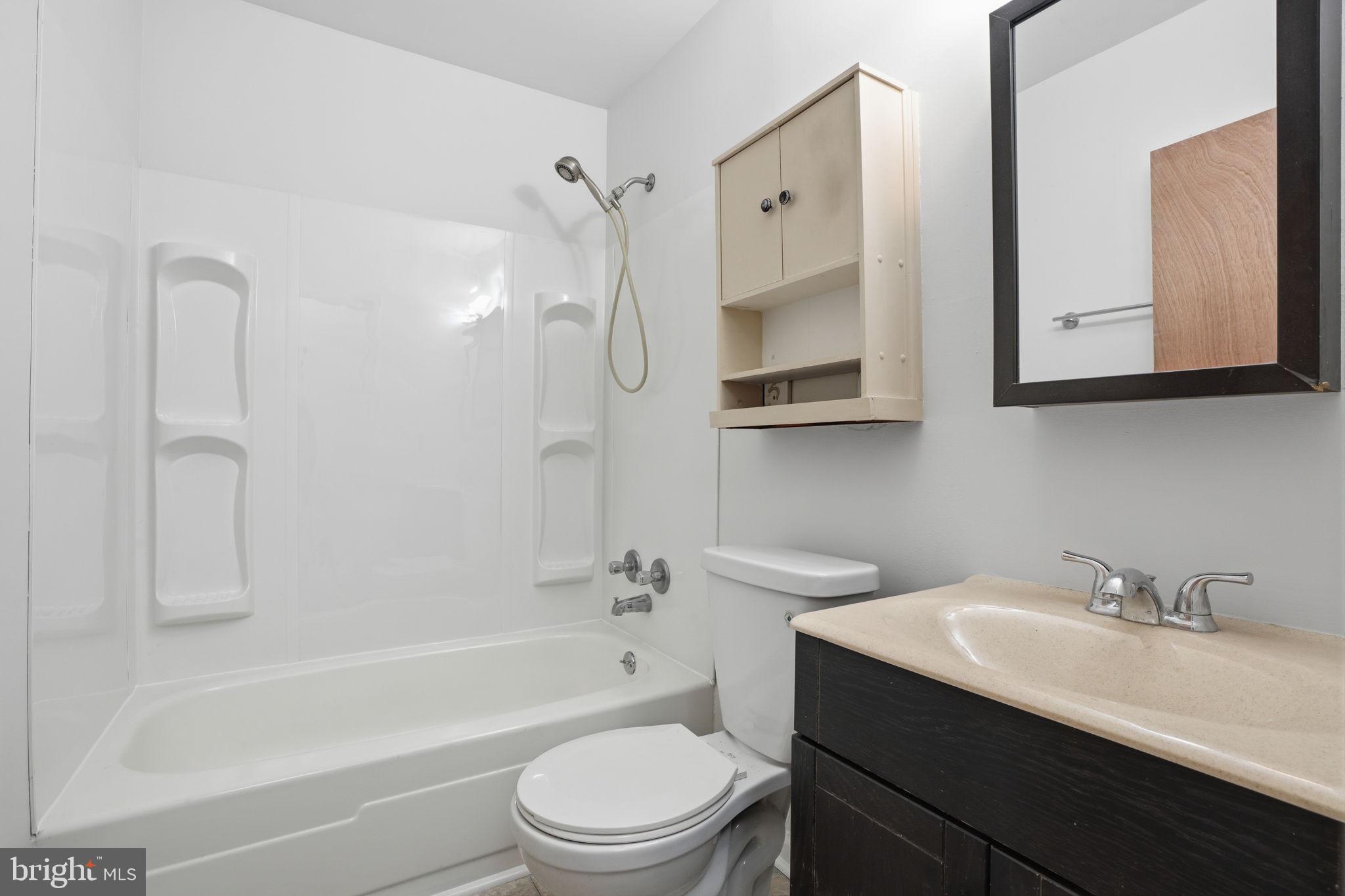 COUNTRYSIDE MDWS - Residential