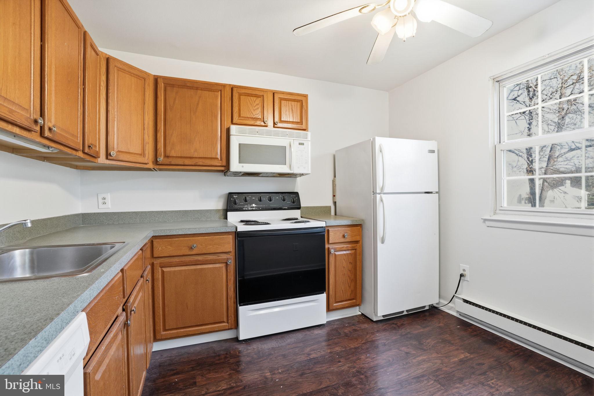 COUNTRYSIDE MDWS - Residential