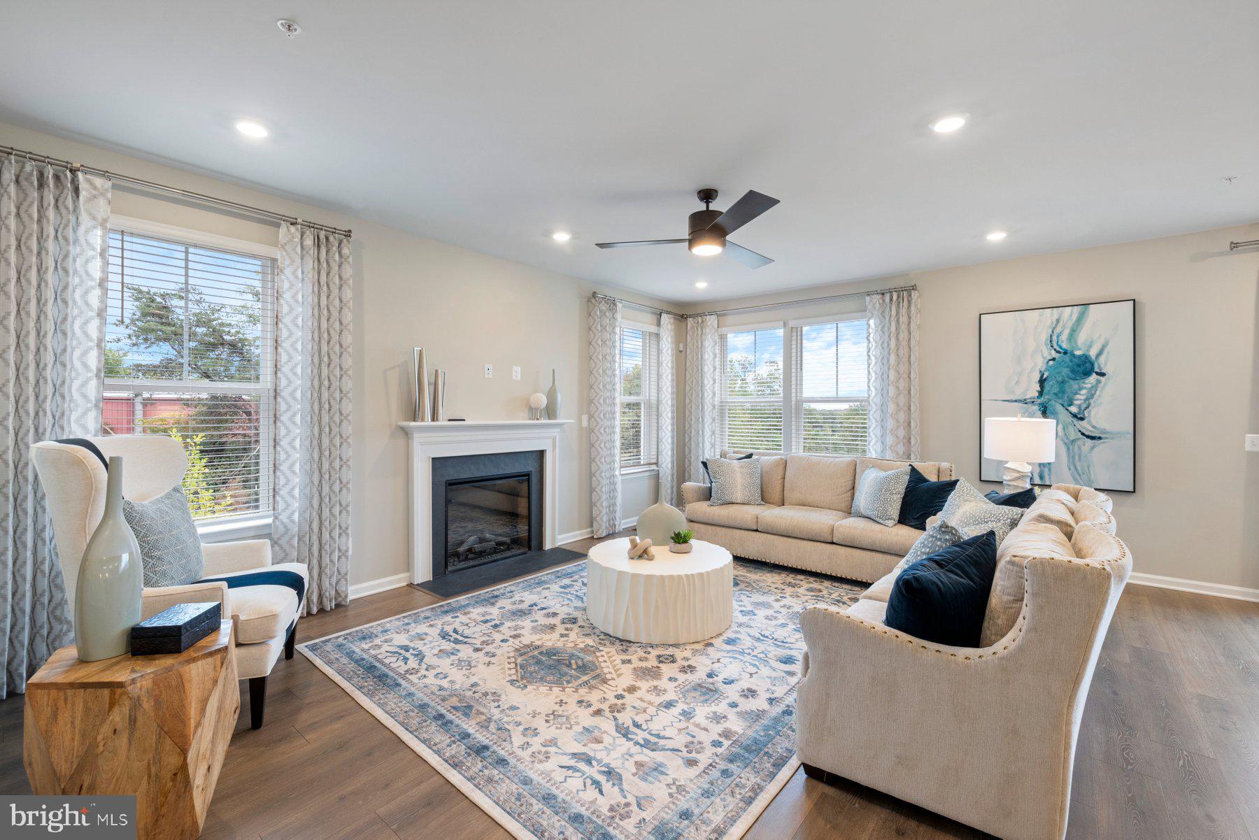 DAMASCUS VILLAGE - Residential