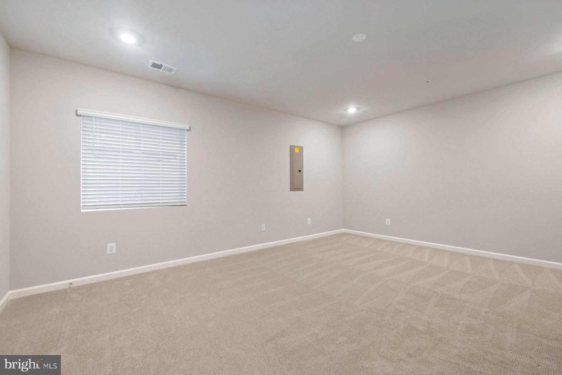 DAMASCUS VILLAGE - Residential