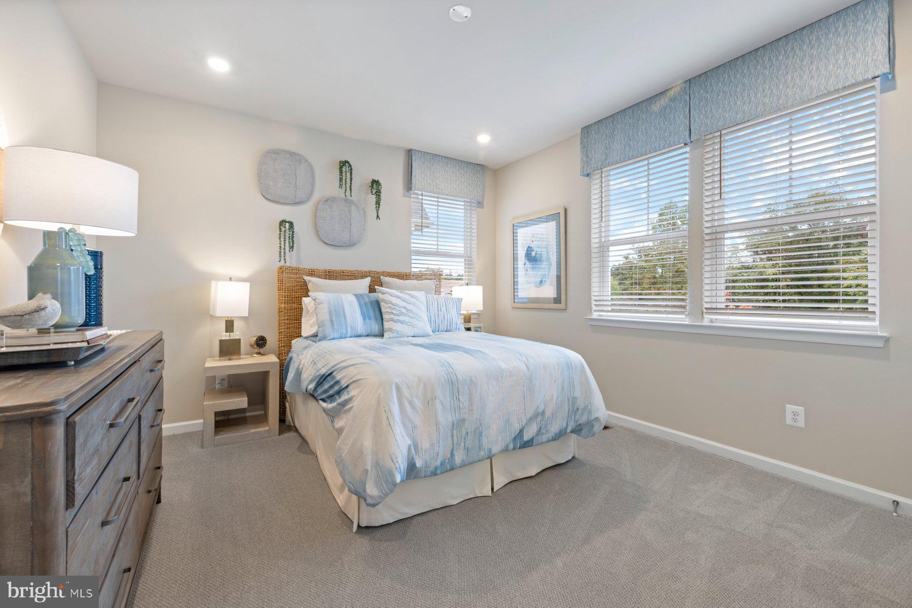 DAMASCUS VILLAGE - Residential