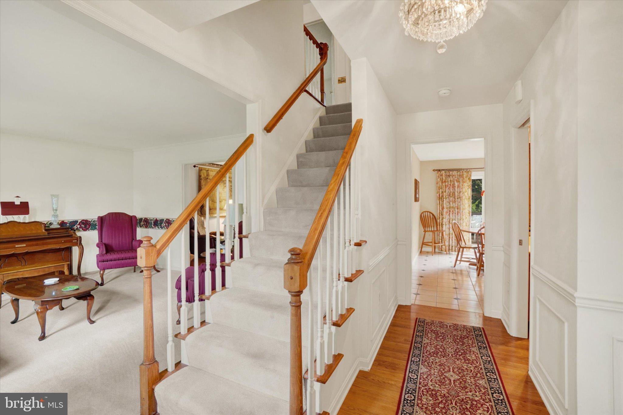 25 MARTINGALE DRIVE