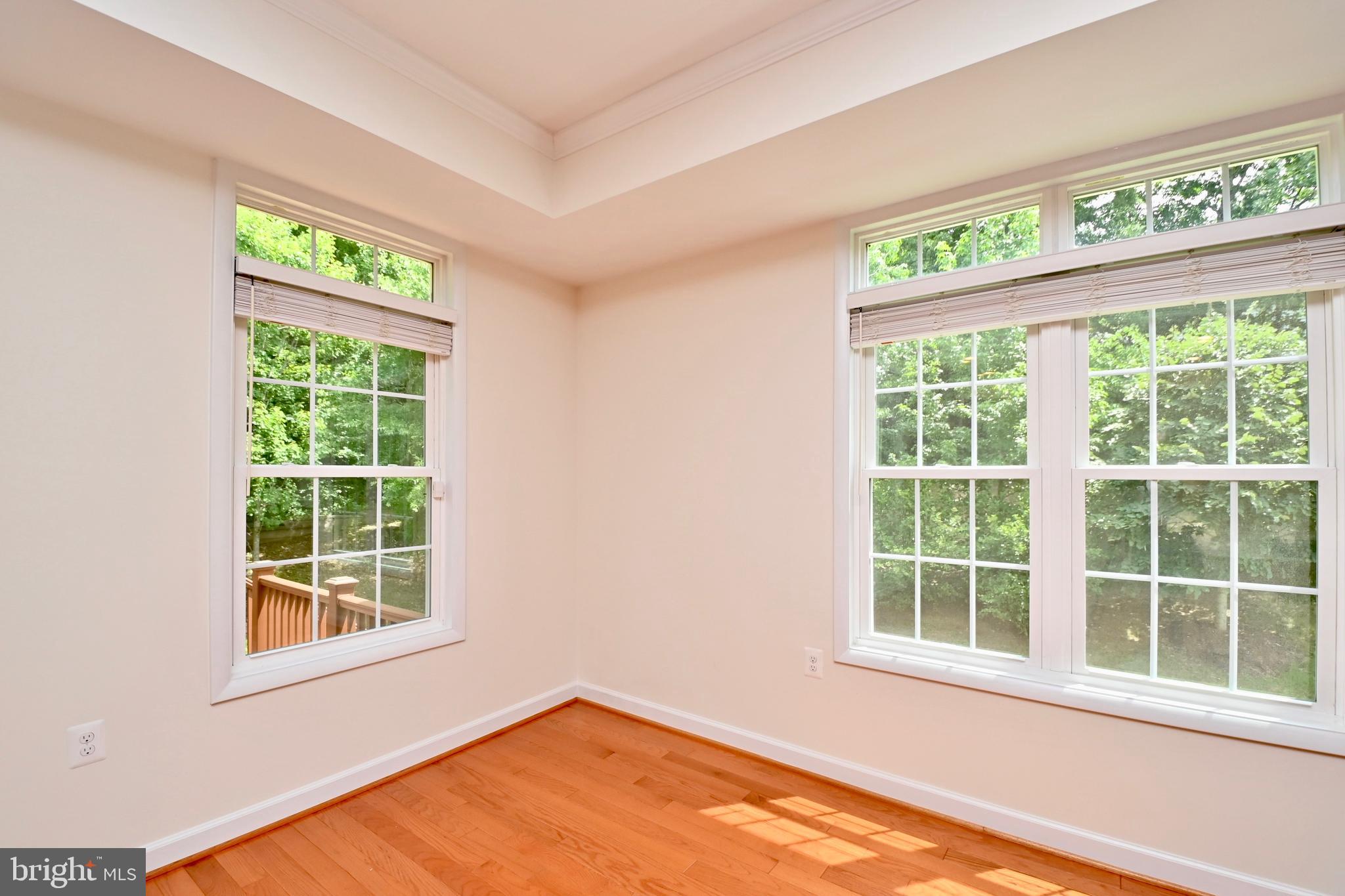 HAWTHORNE - Residential Lease