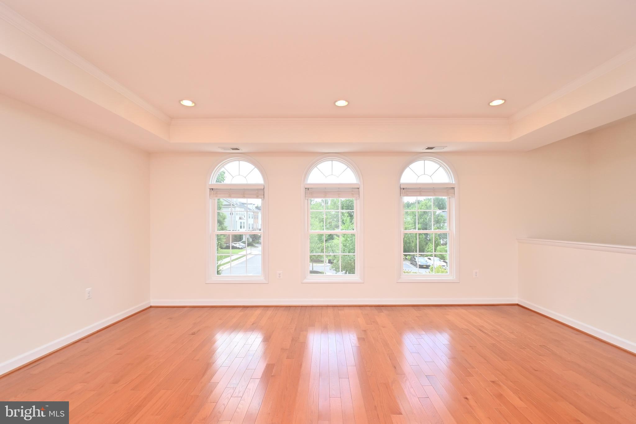 HAWTHORNE - Residential Lease