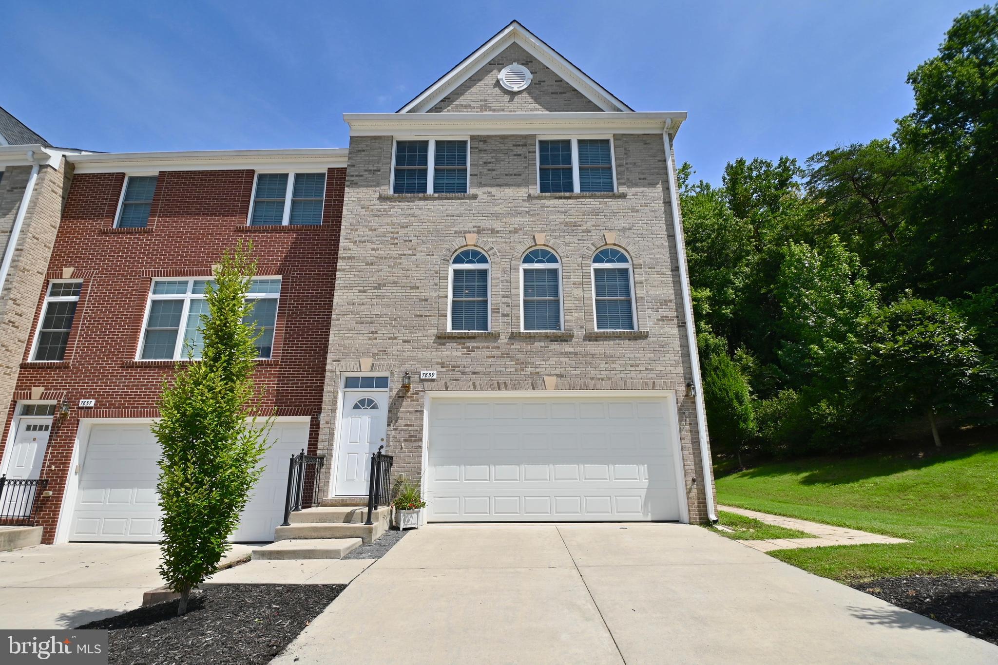 HAWTHORNE - Residential Lease