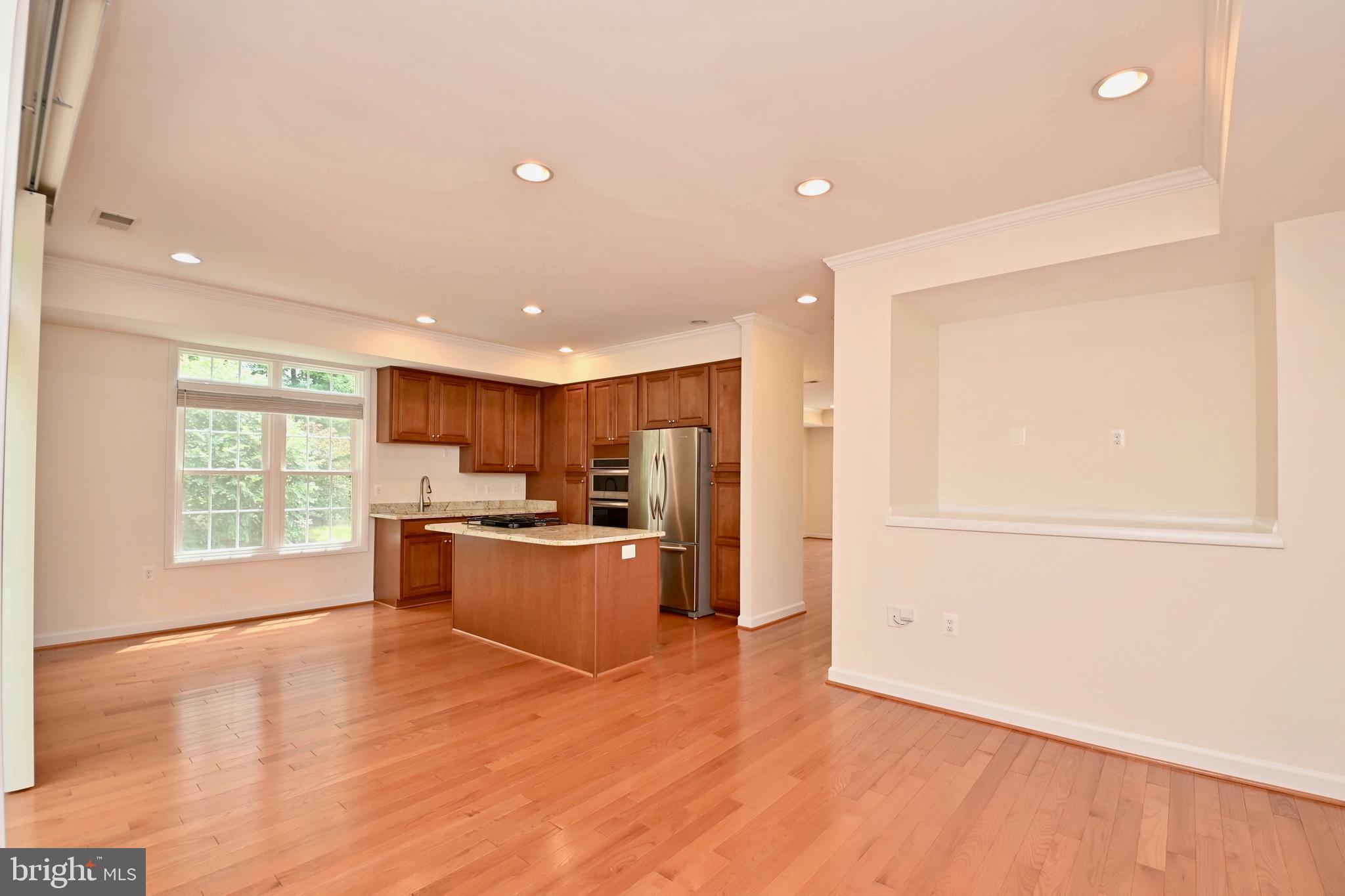 HAWTHORNE - Residential Lease