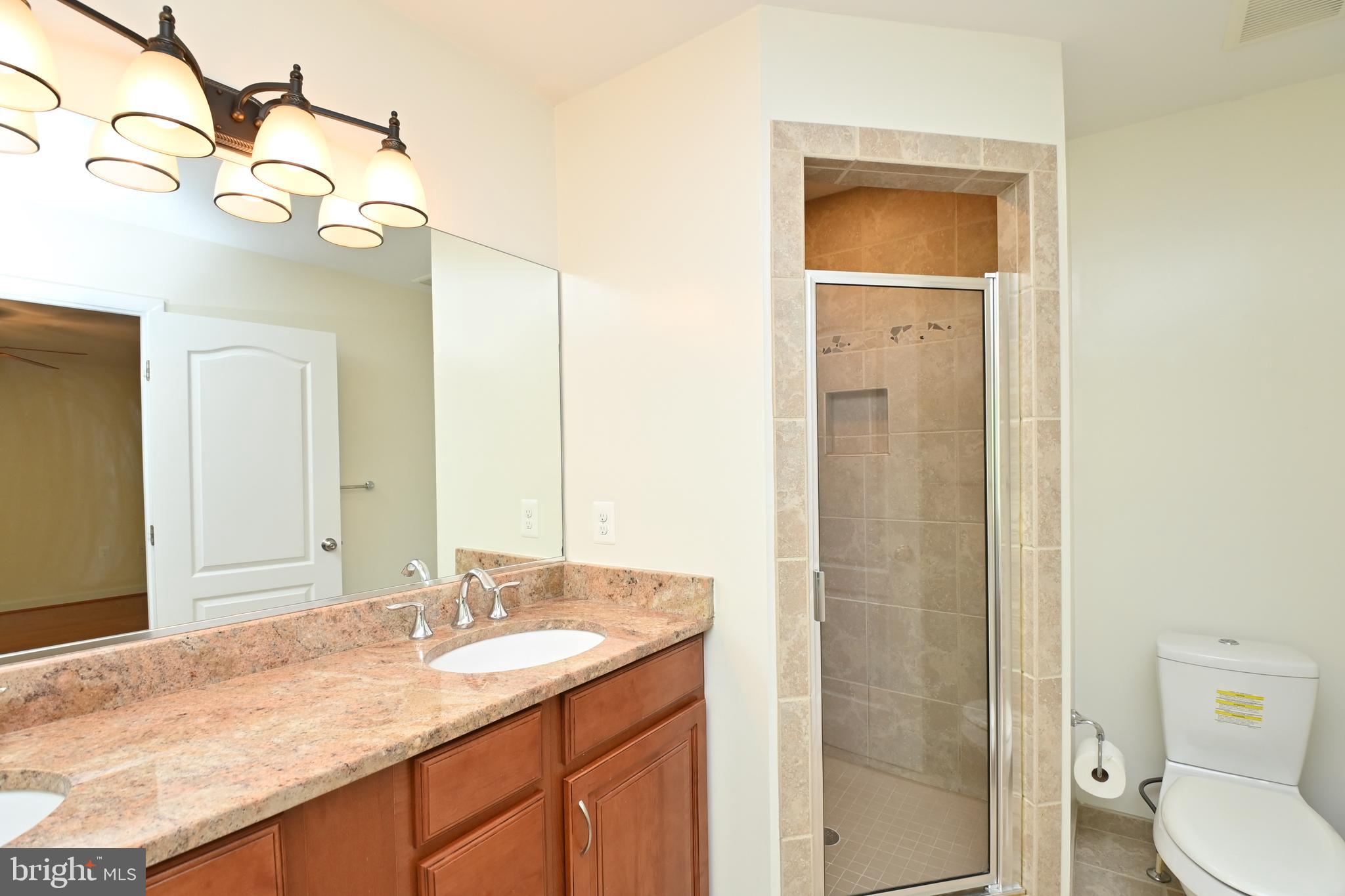 HAWTHORNE - Residential Lease