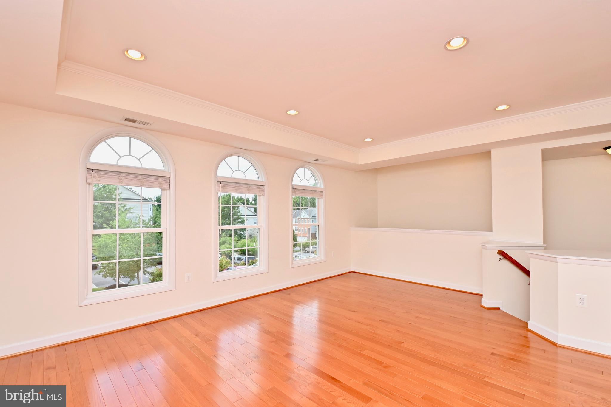 HAWTHORNE - Residential Lease