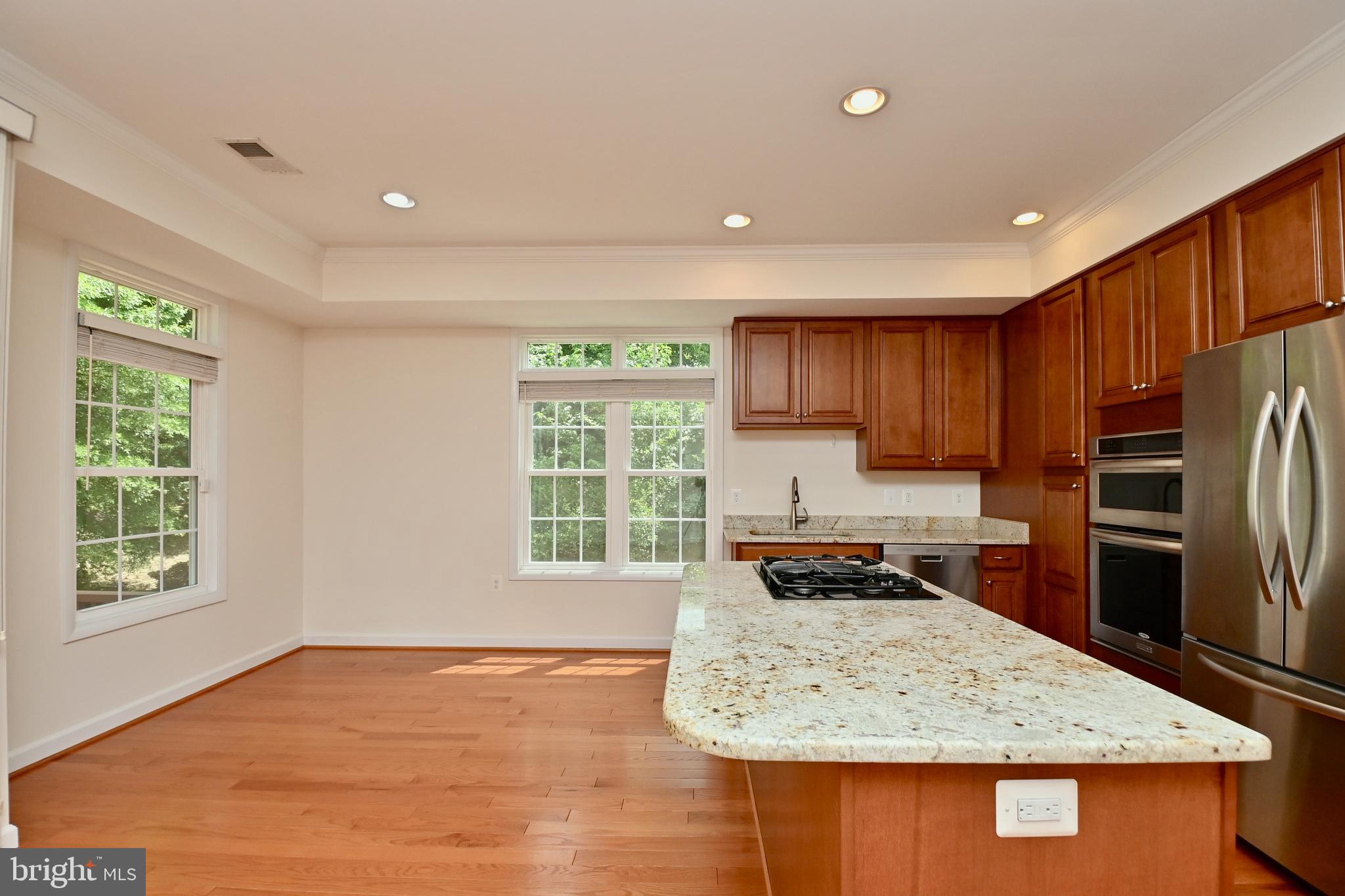 HAWTHORNE - Residential Lease