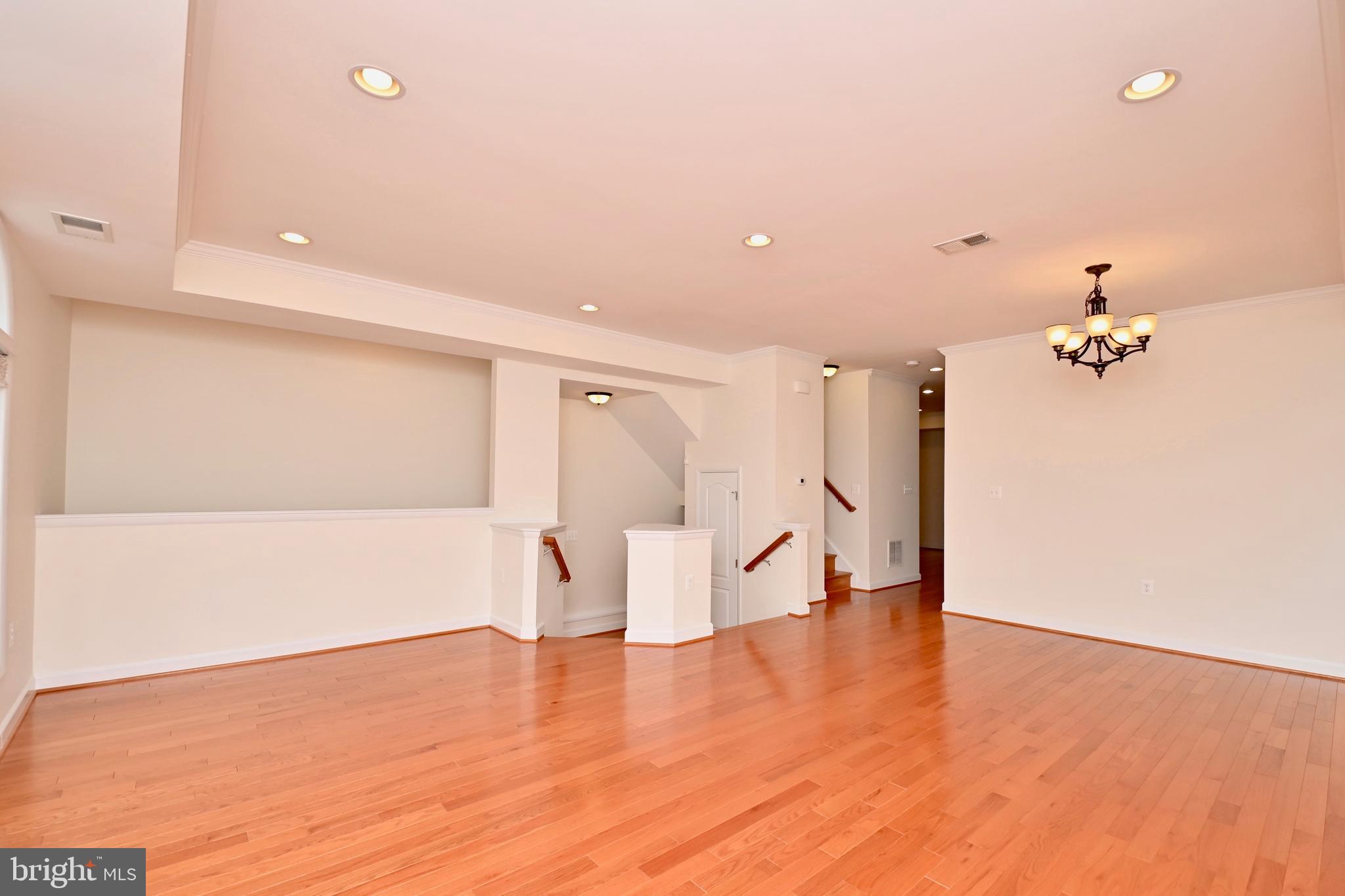 HAWTHORNE - Residential Lease