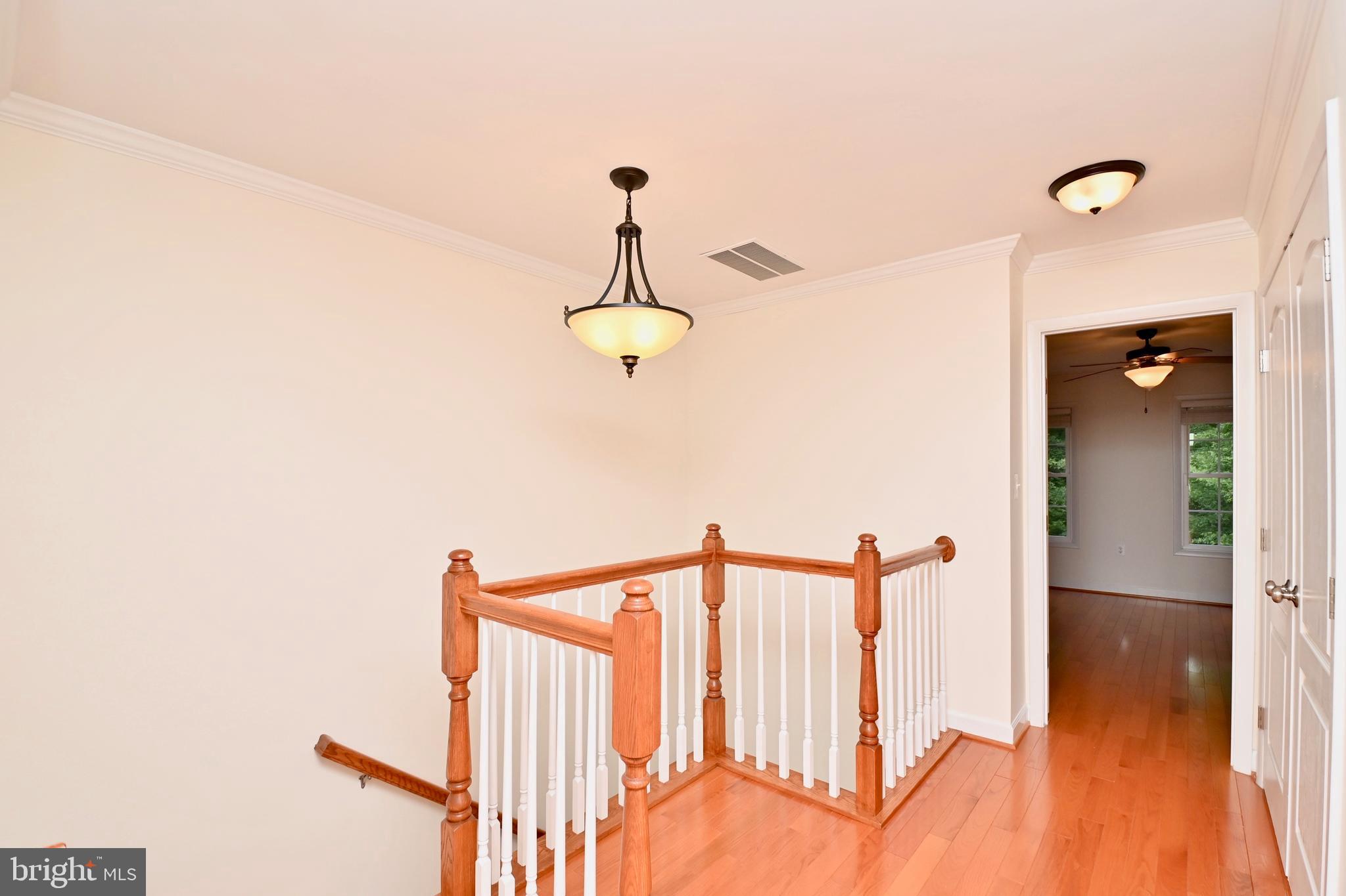 HAWTHORNE - Residential Lease