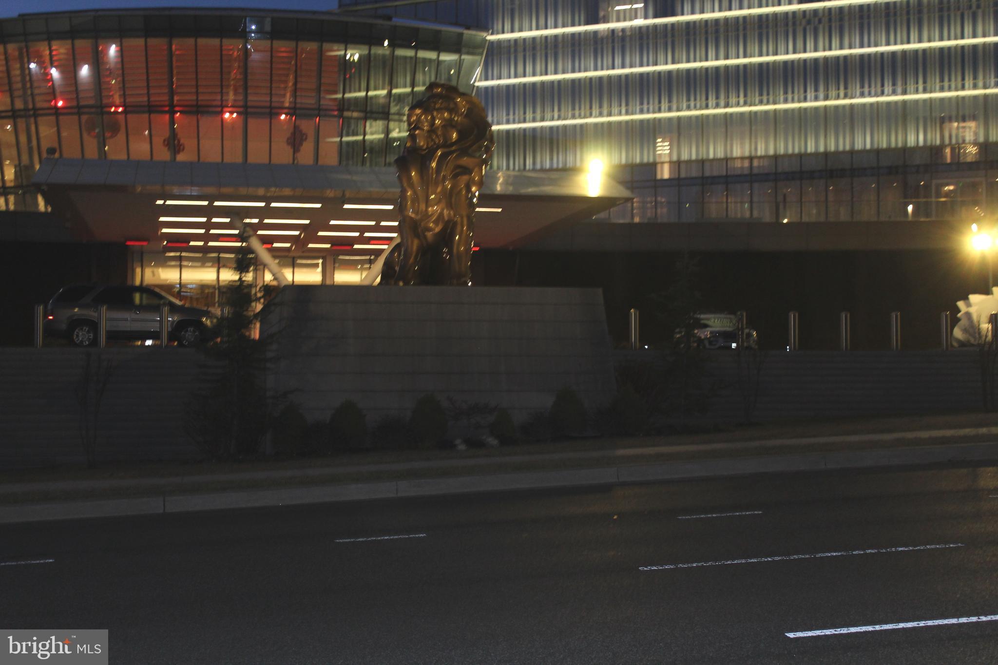 OXON HILL - Residential