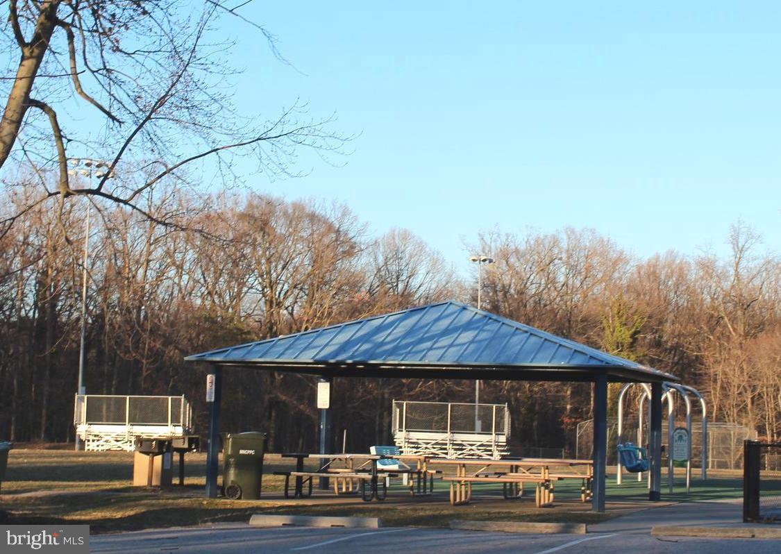 OXON HILL - Residential