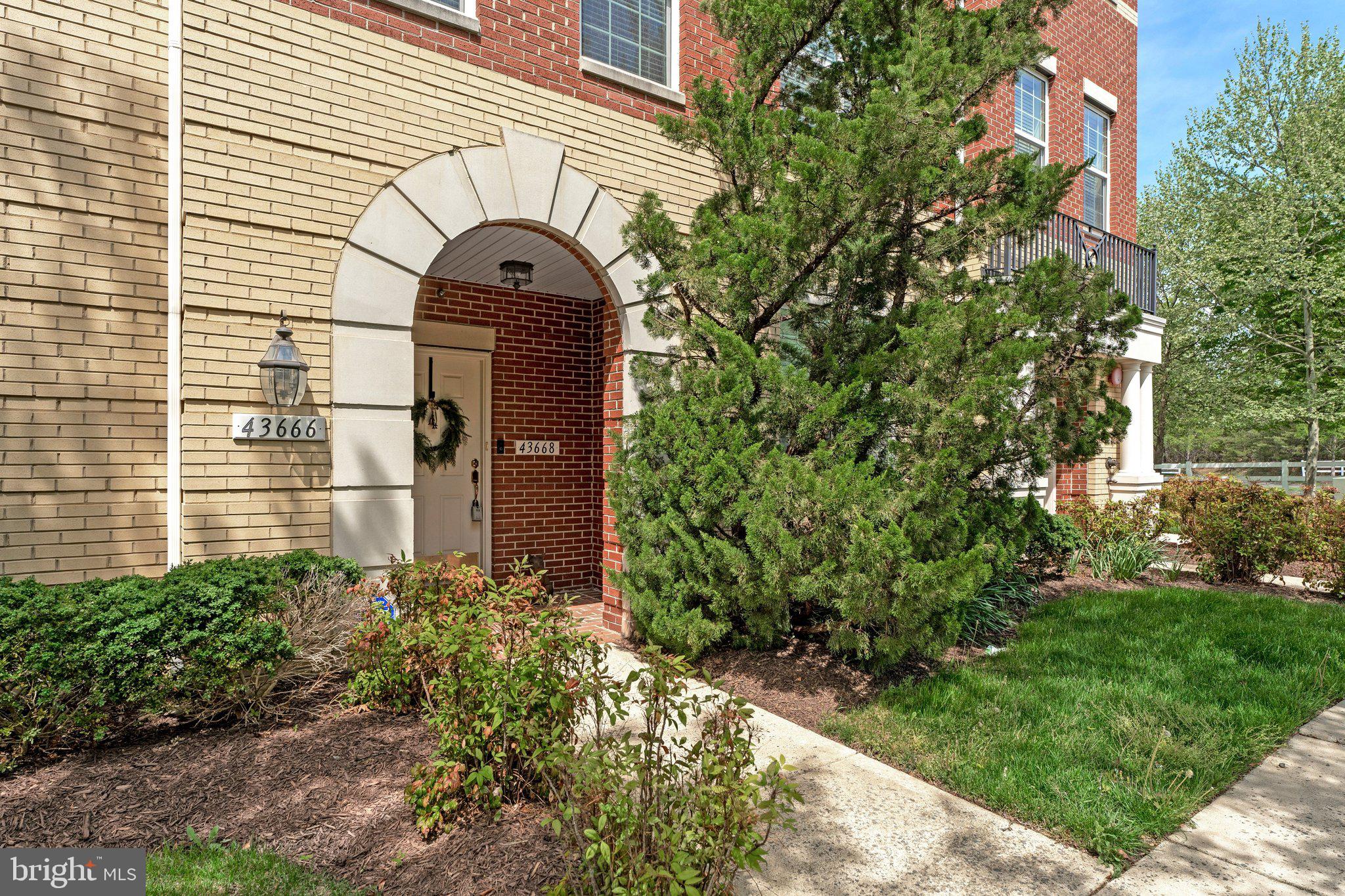 43668 MCDOWELL SQUARE