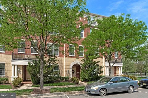 43668 MCDOWELL SQUARE LEESBURG VA 20176