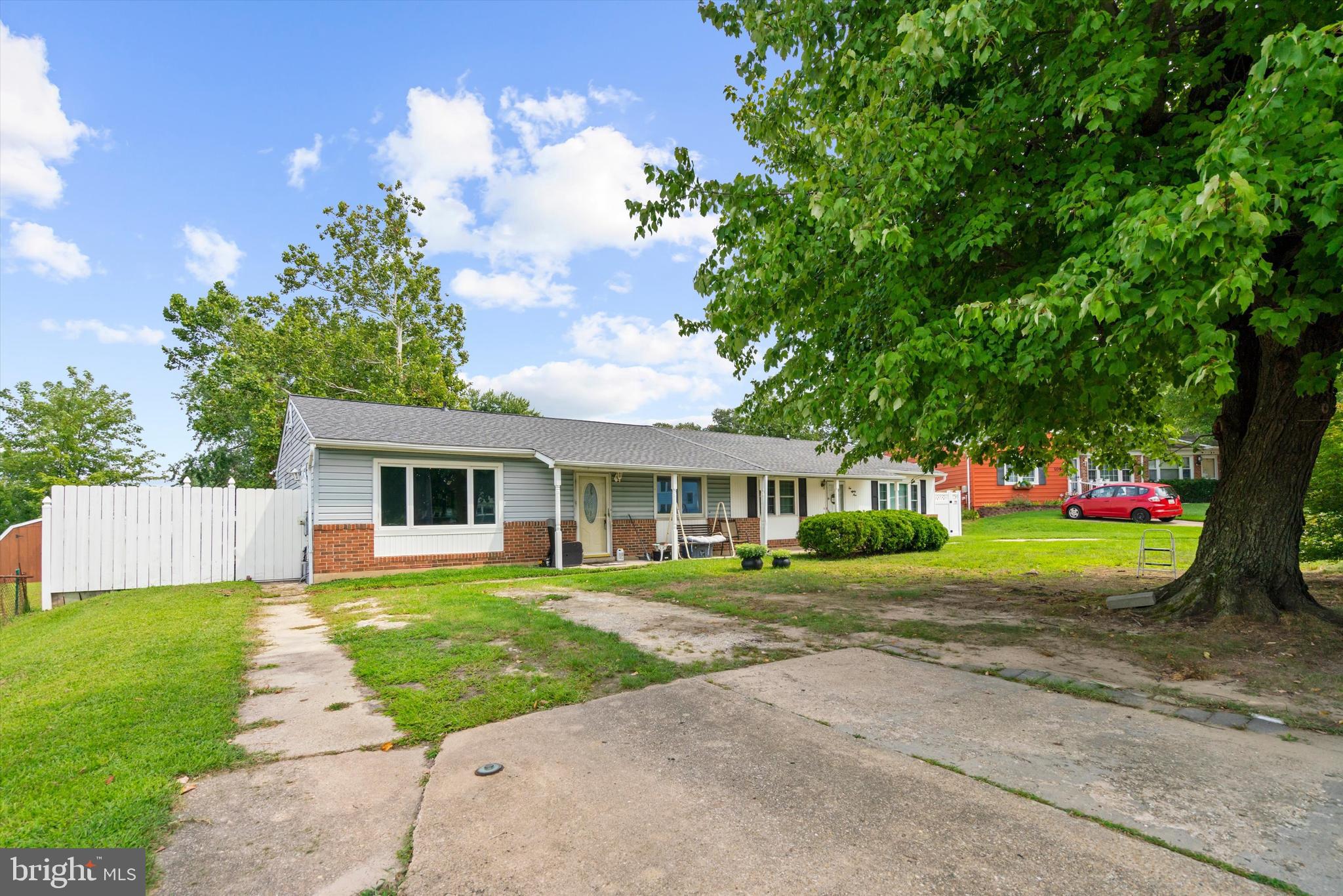 1087 FITZ COURT