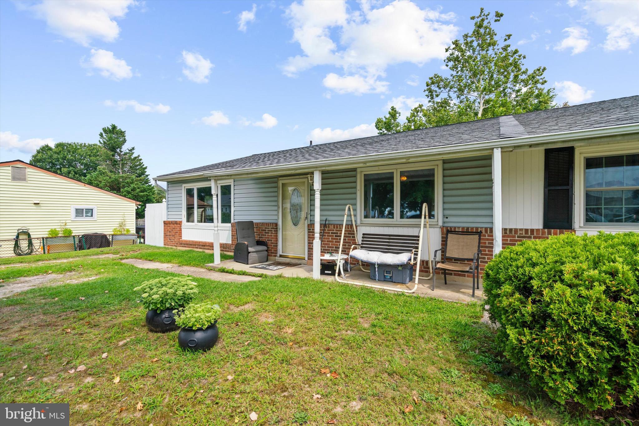 1087 FITZ COURT