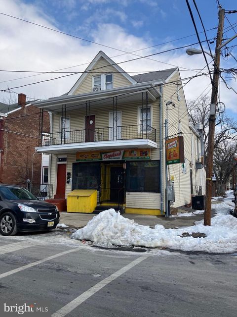 Photo of 78 Cleveland Avenue, TRENTON, NJ 08609 (MLS # NJME2072966)