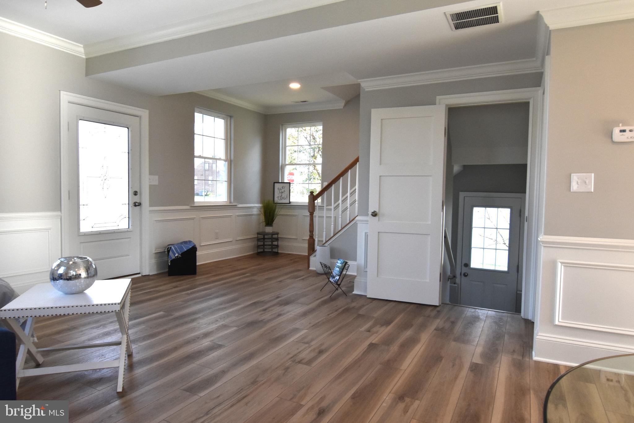 RIVIERA BEACH - Residential