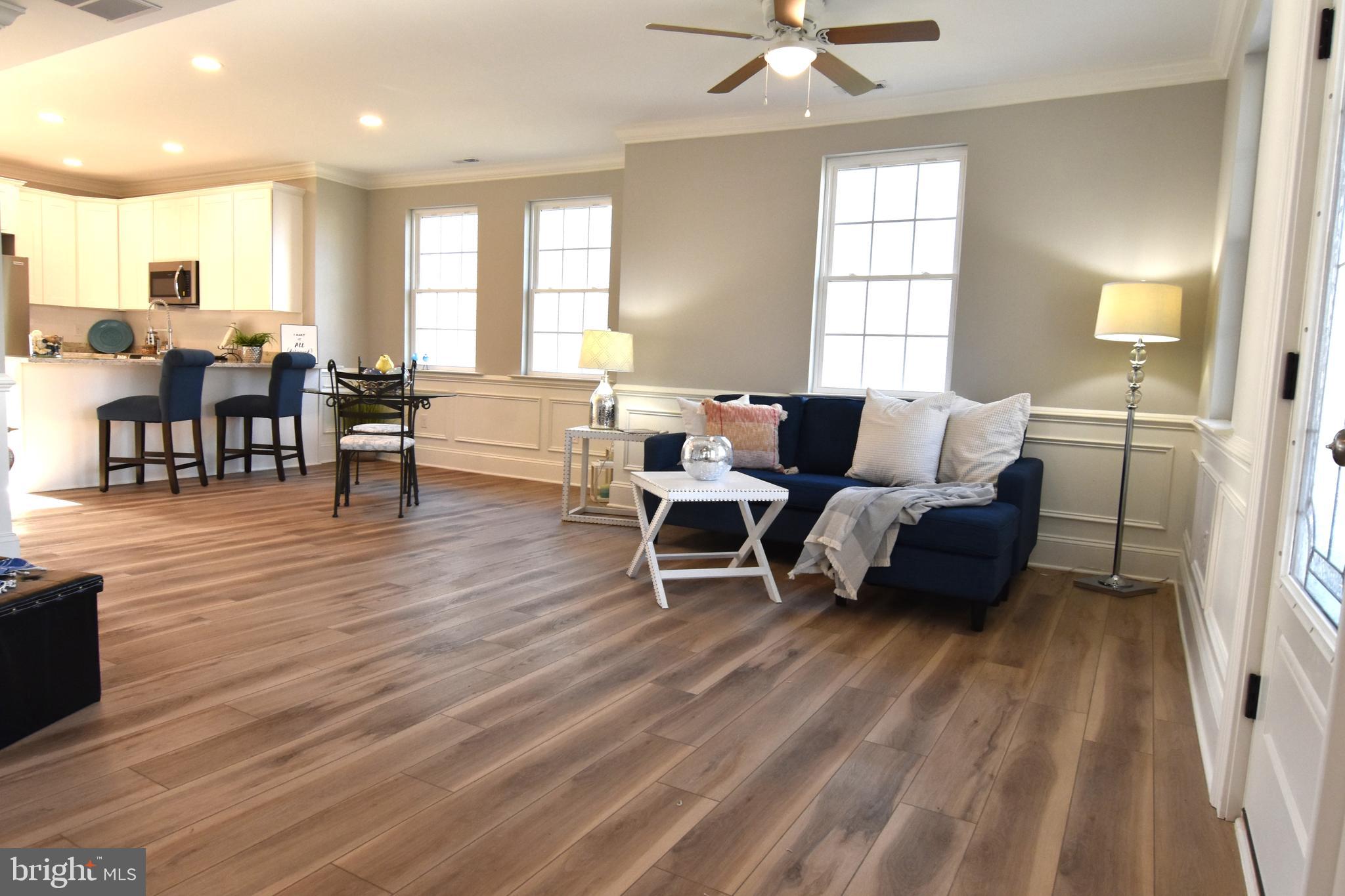 RIVIERA BEACH - Residential