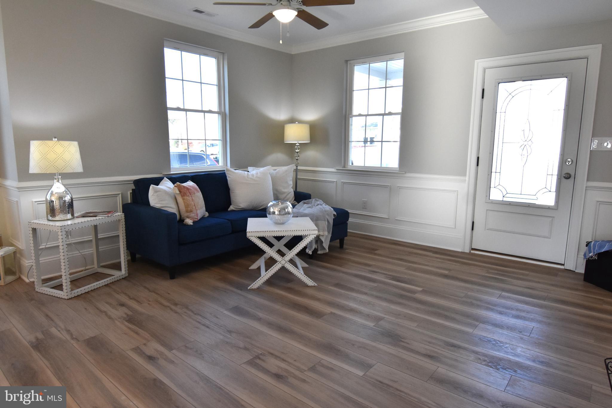 RIVIERA BEACH - Residential