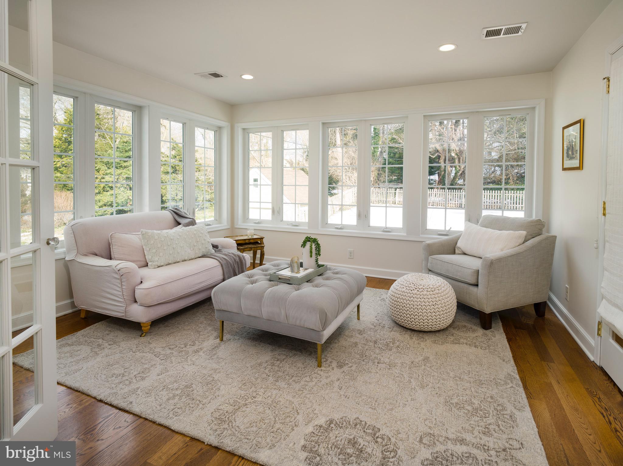 WYNNEWOOD - Residential