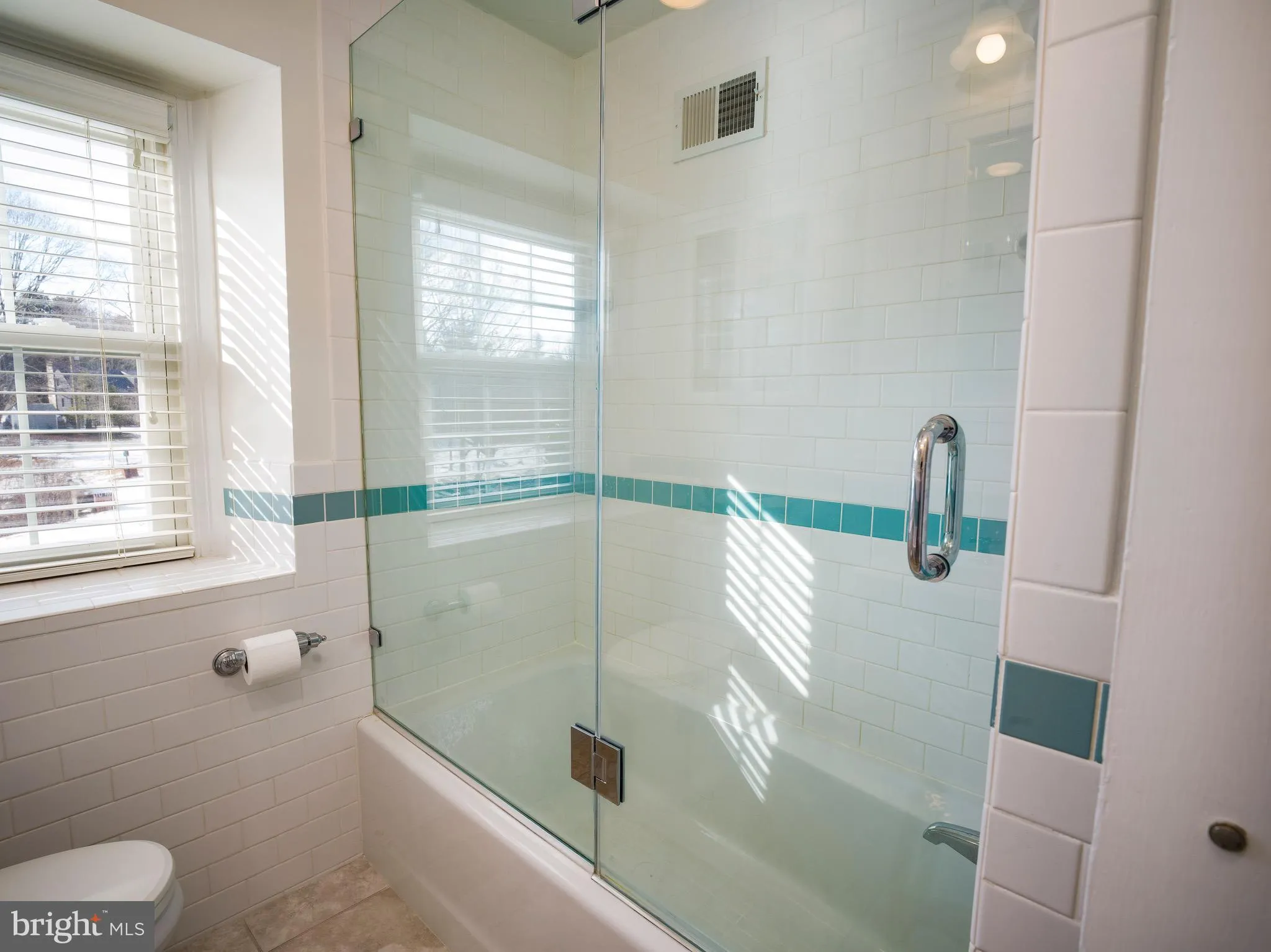 Wynnewood, Pennsylvania 19096, United States, 3 Bedrooms Bedrooms, ,4 BathroomsBathrooms,Residential,Contingent,6521