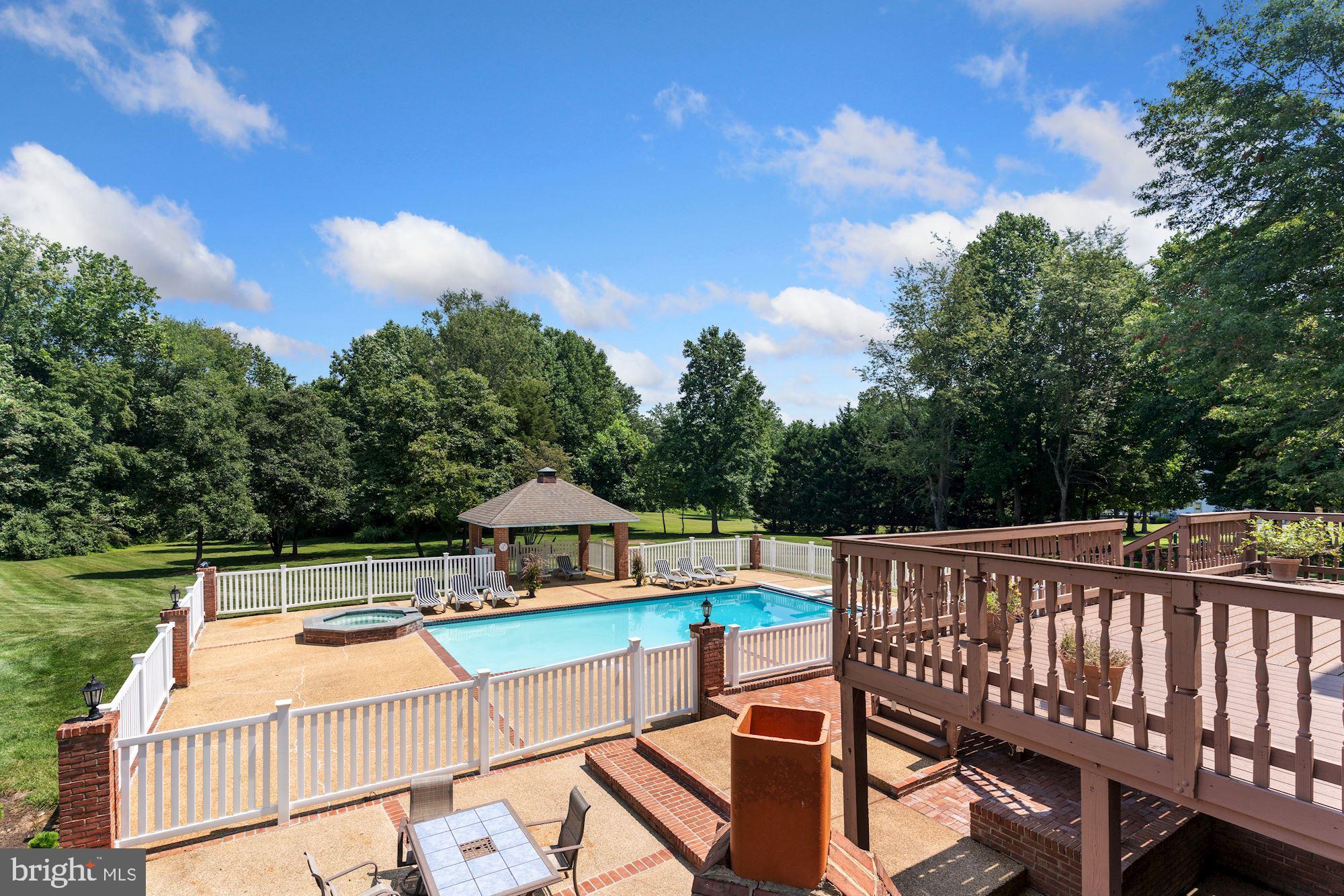 DEVEREUX STATION - Residential