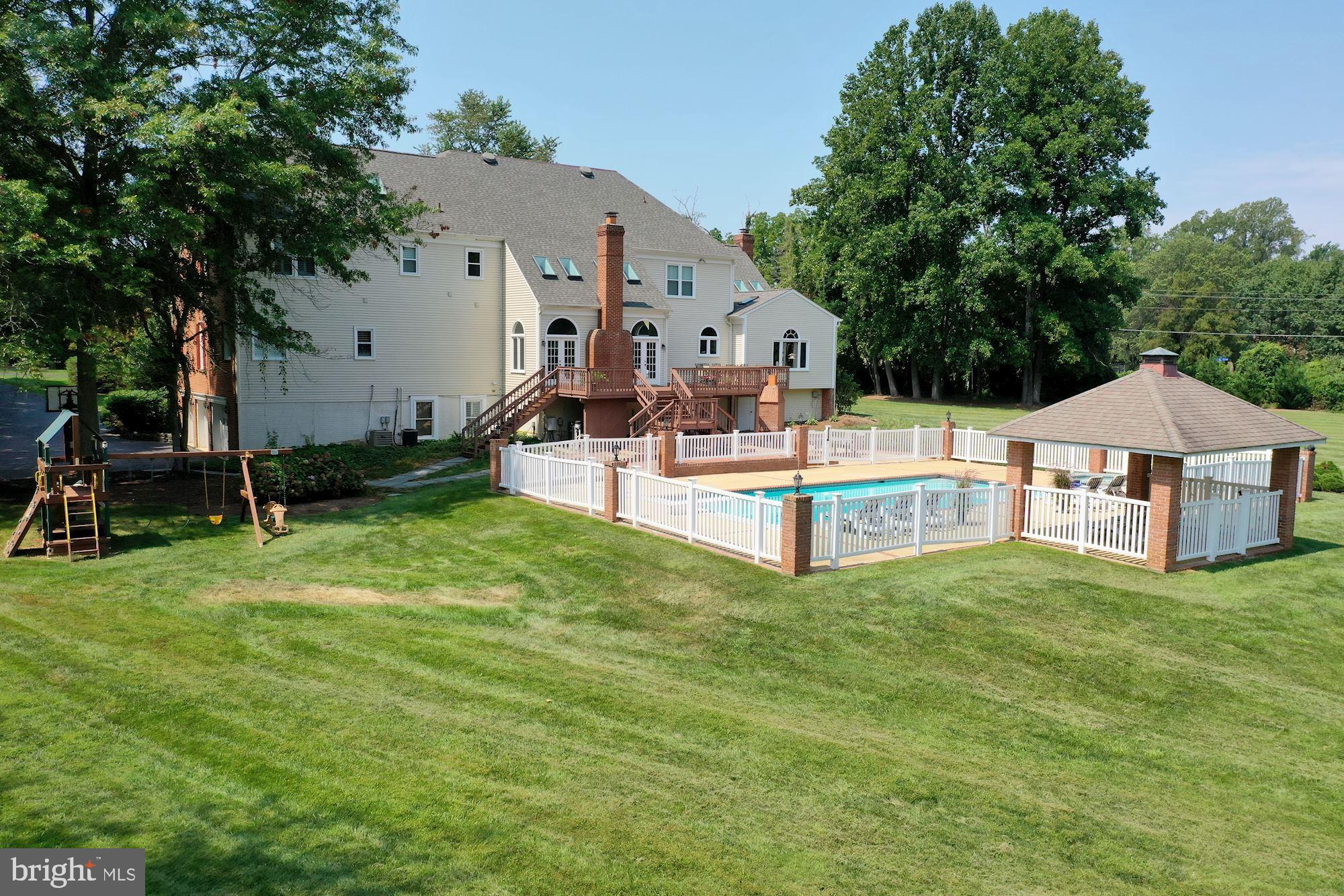 DEVEREUX STATION - Residential