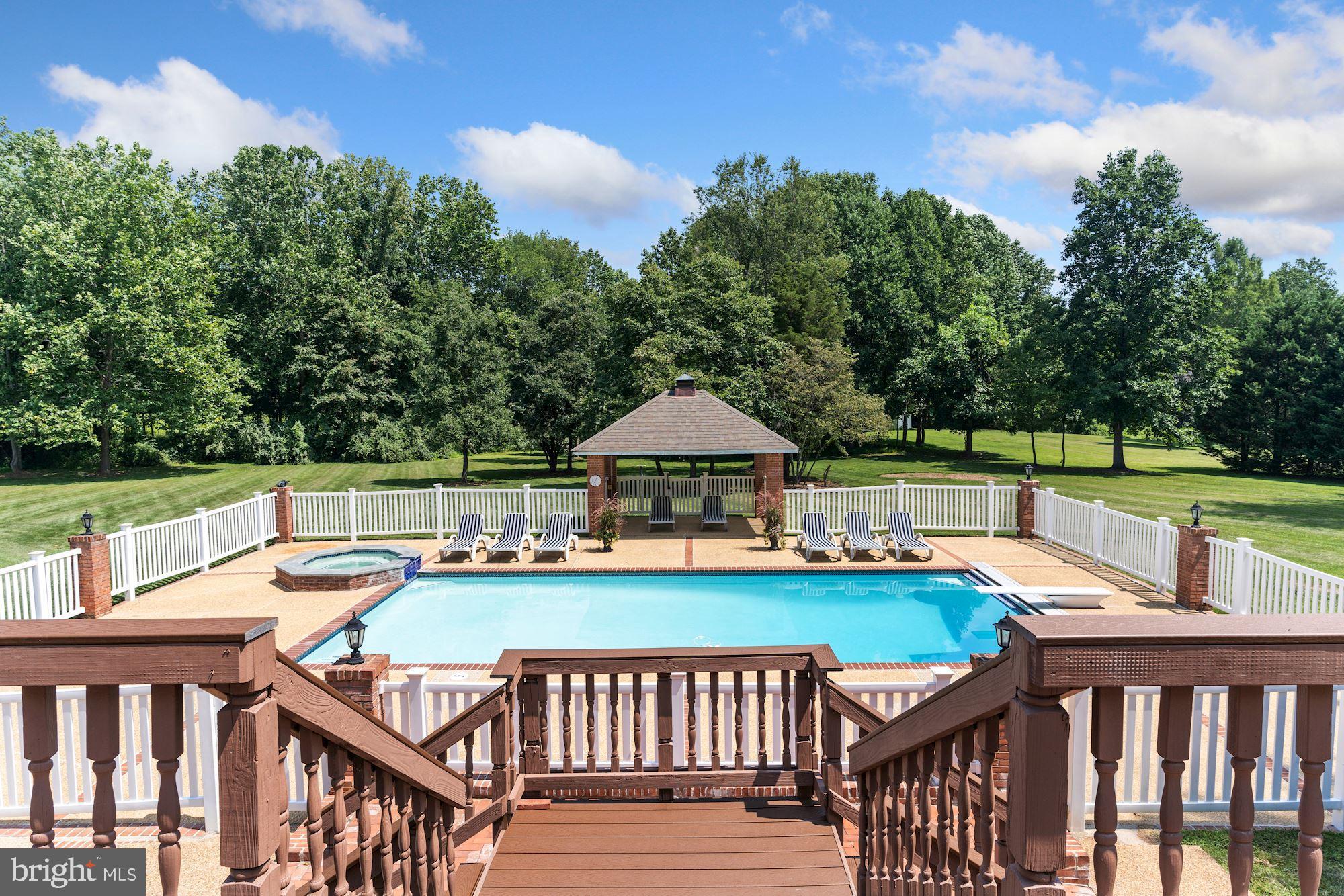 DEVEREUX STATION - Residential