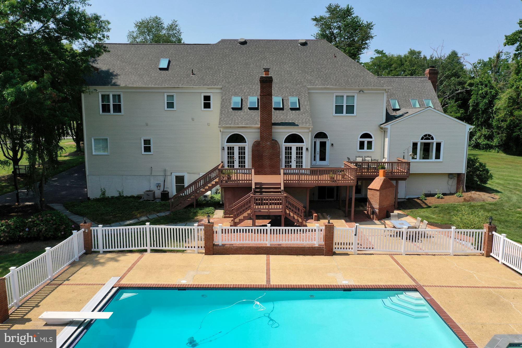 DEVEREUX STATION - Residential