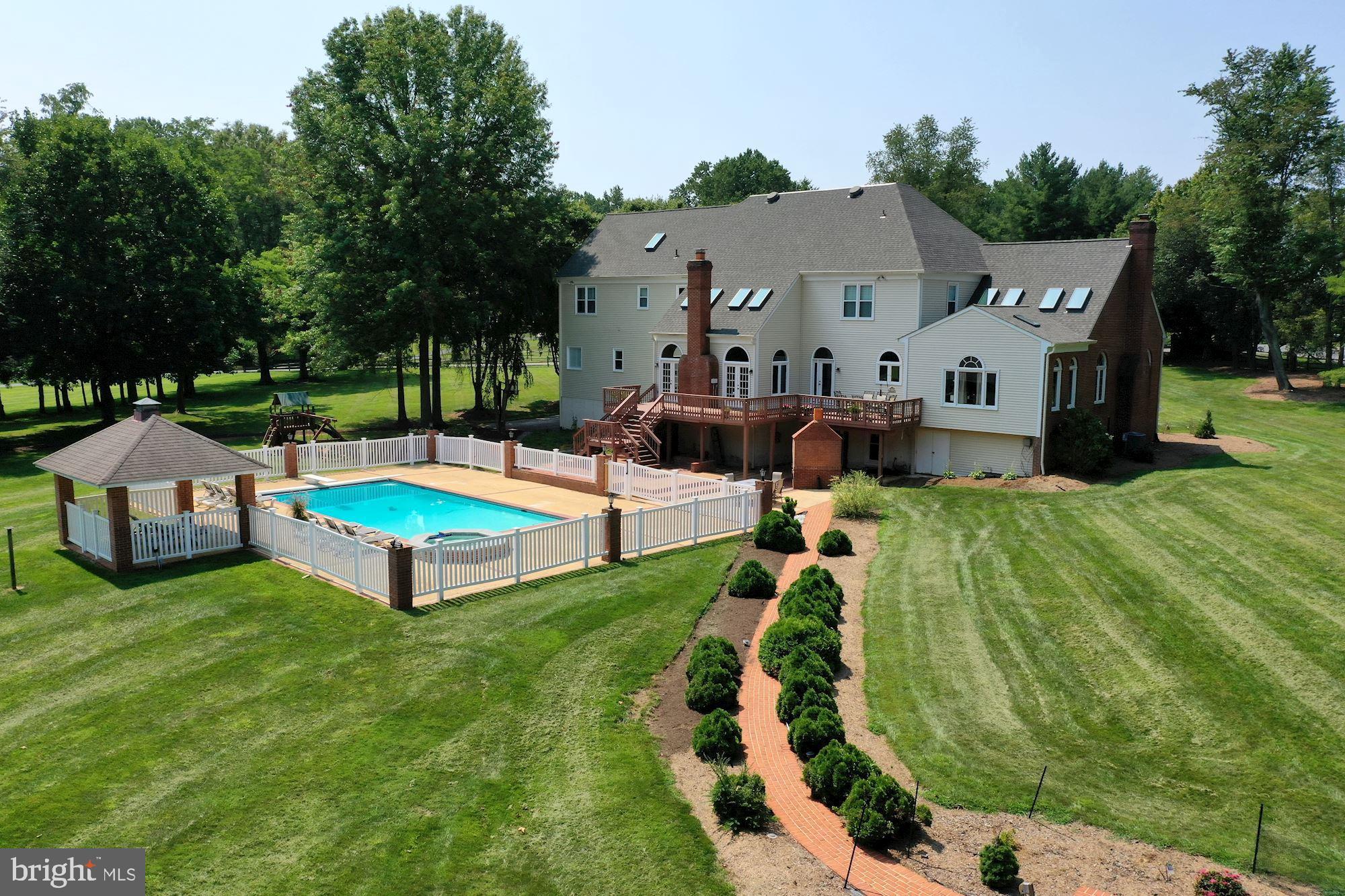 DEVEREUX STATION - Residential