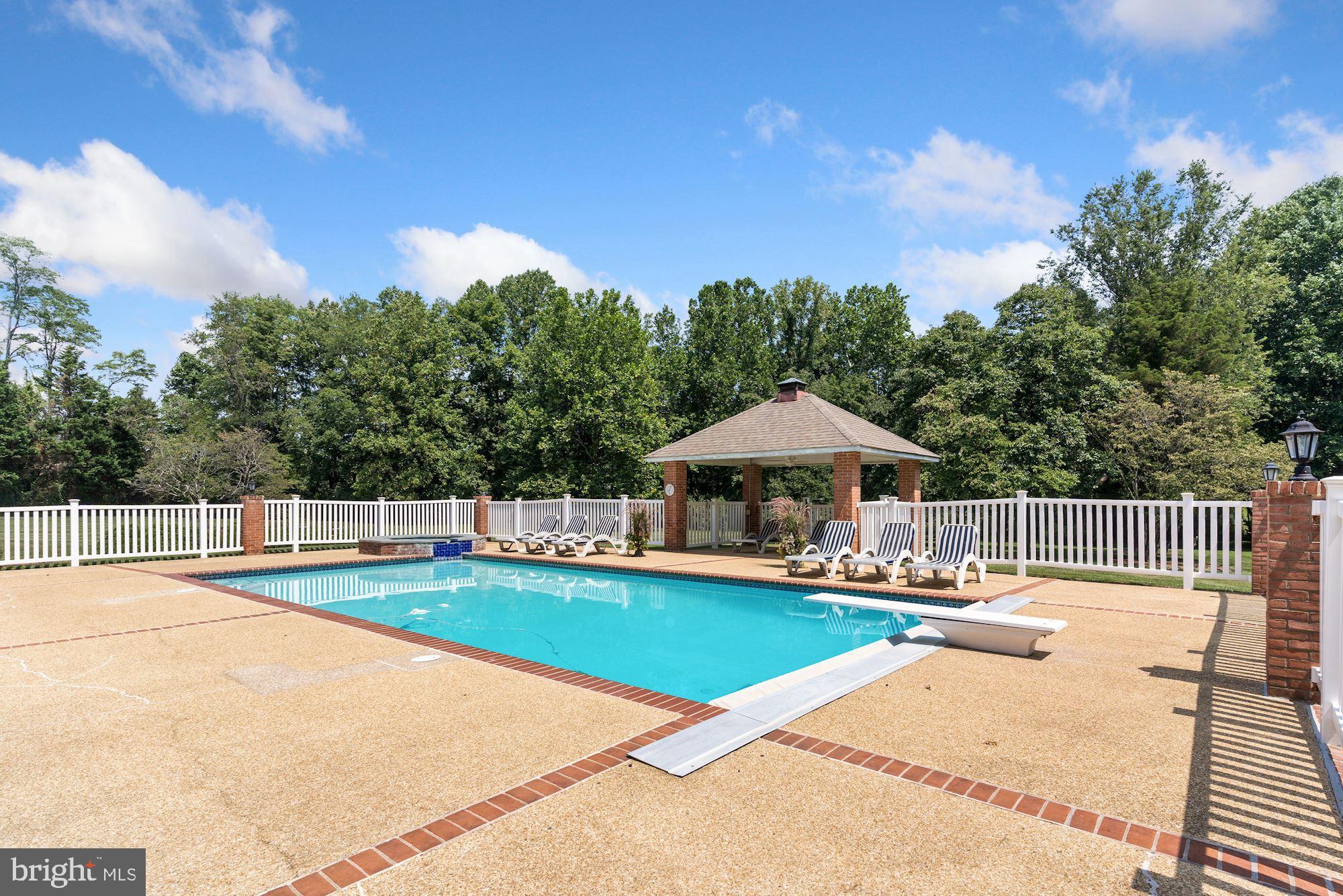 DEVEREUX STATION - Residential