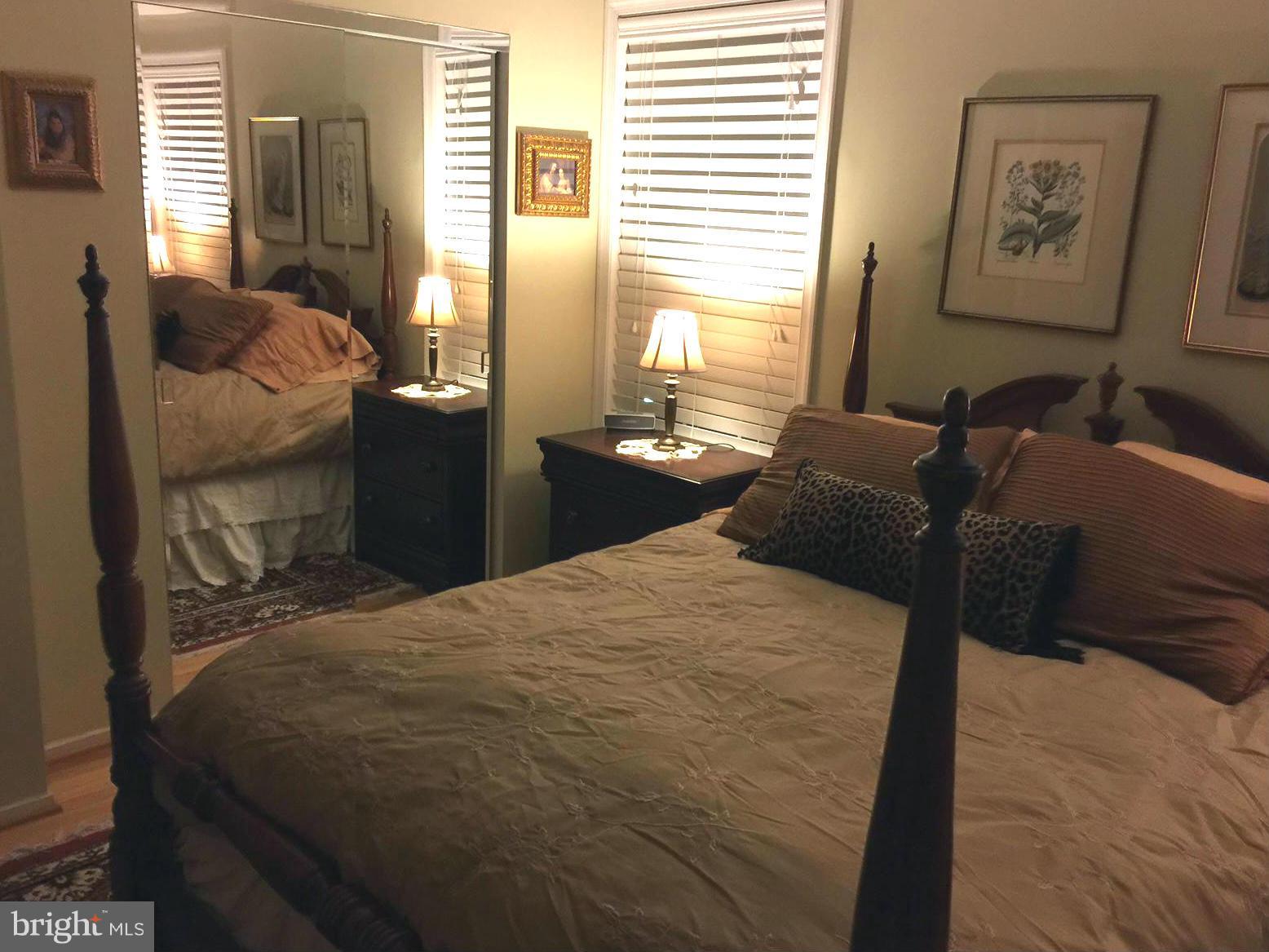 OAKWOOD COMMONS AT BURKE - Residential