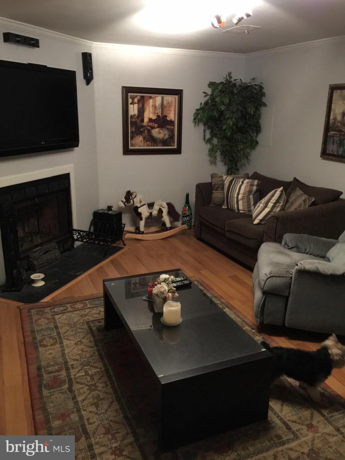 OAKWOOD COMMONS AT BURKE - Residential