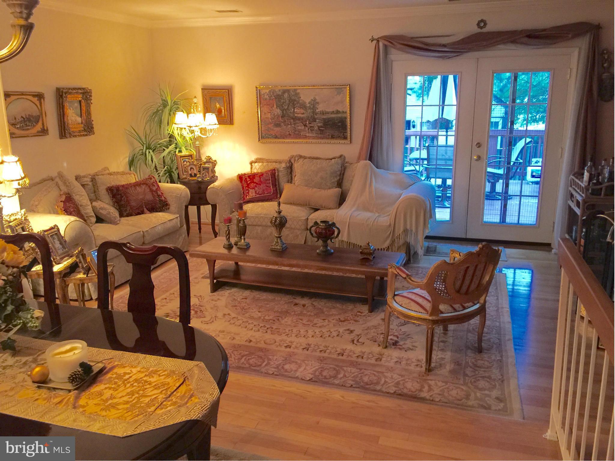 OAKWOOD COMMONS AT BURKE - Residential