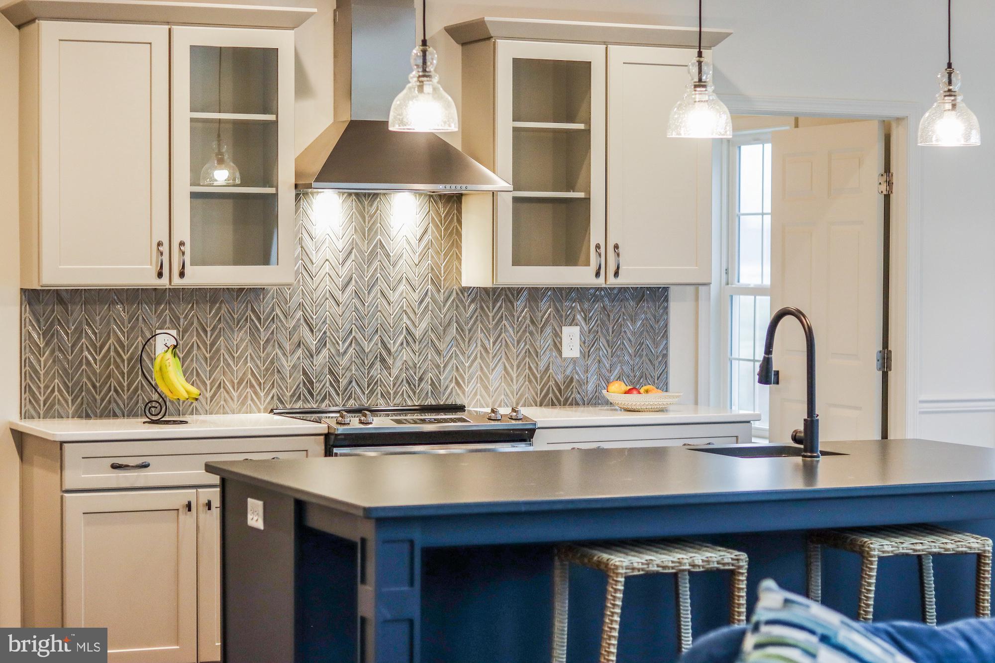 WILLOW CREEK FARMS - Residential