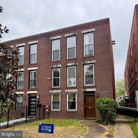 1827 EAST CAPITOL STREET SE WASHINGTON DC 20003