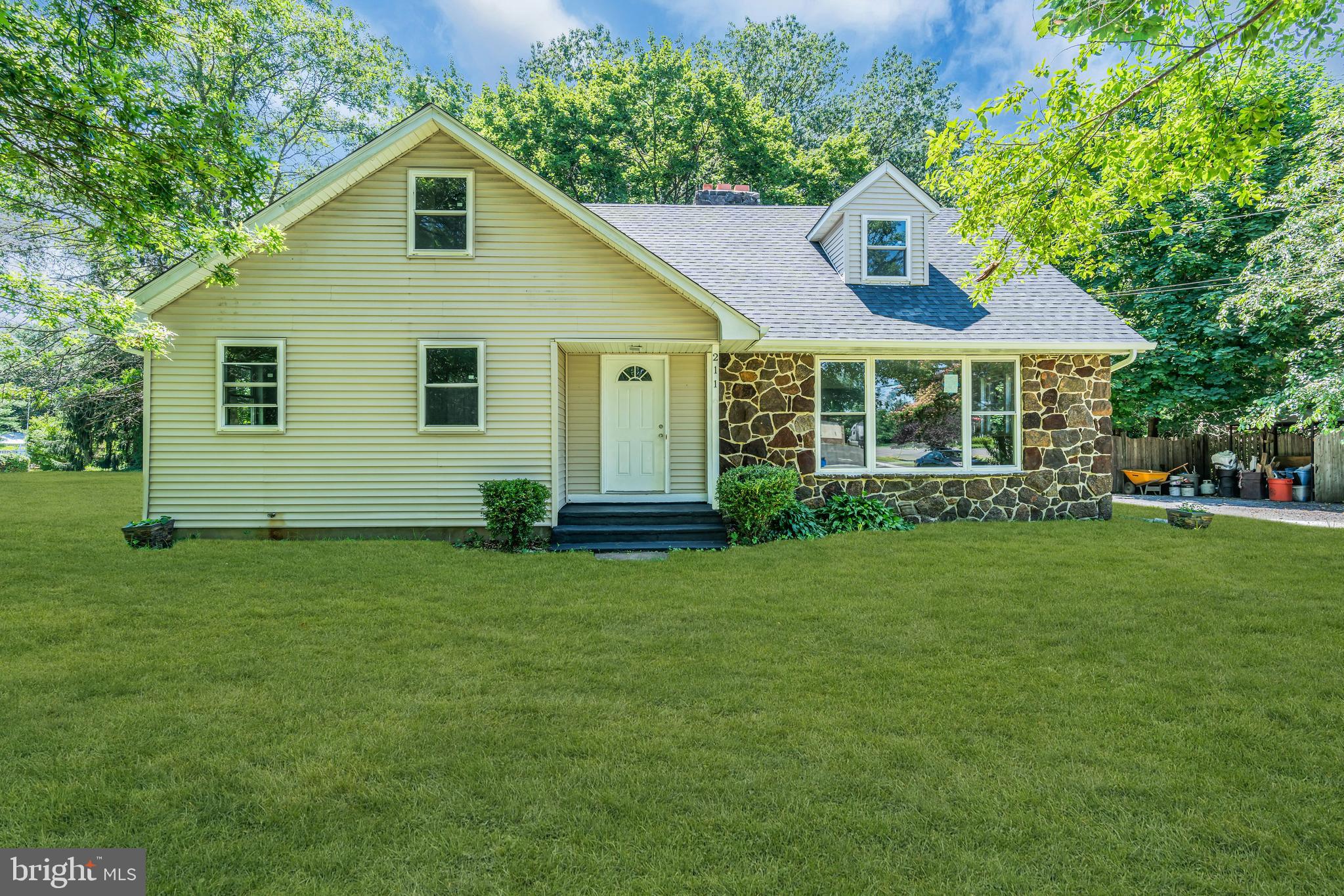 211 GEORGETOWN WRIGHTSTOWN ROAD