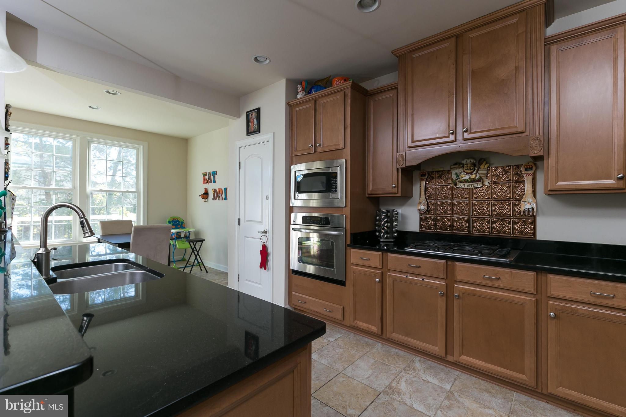 AVONLEA - Residential Lease