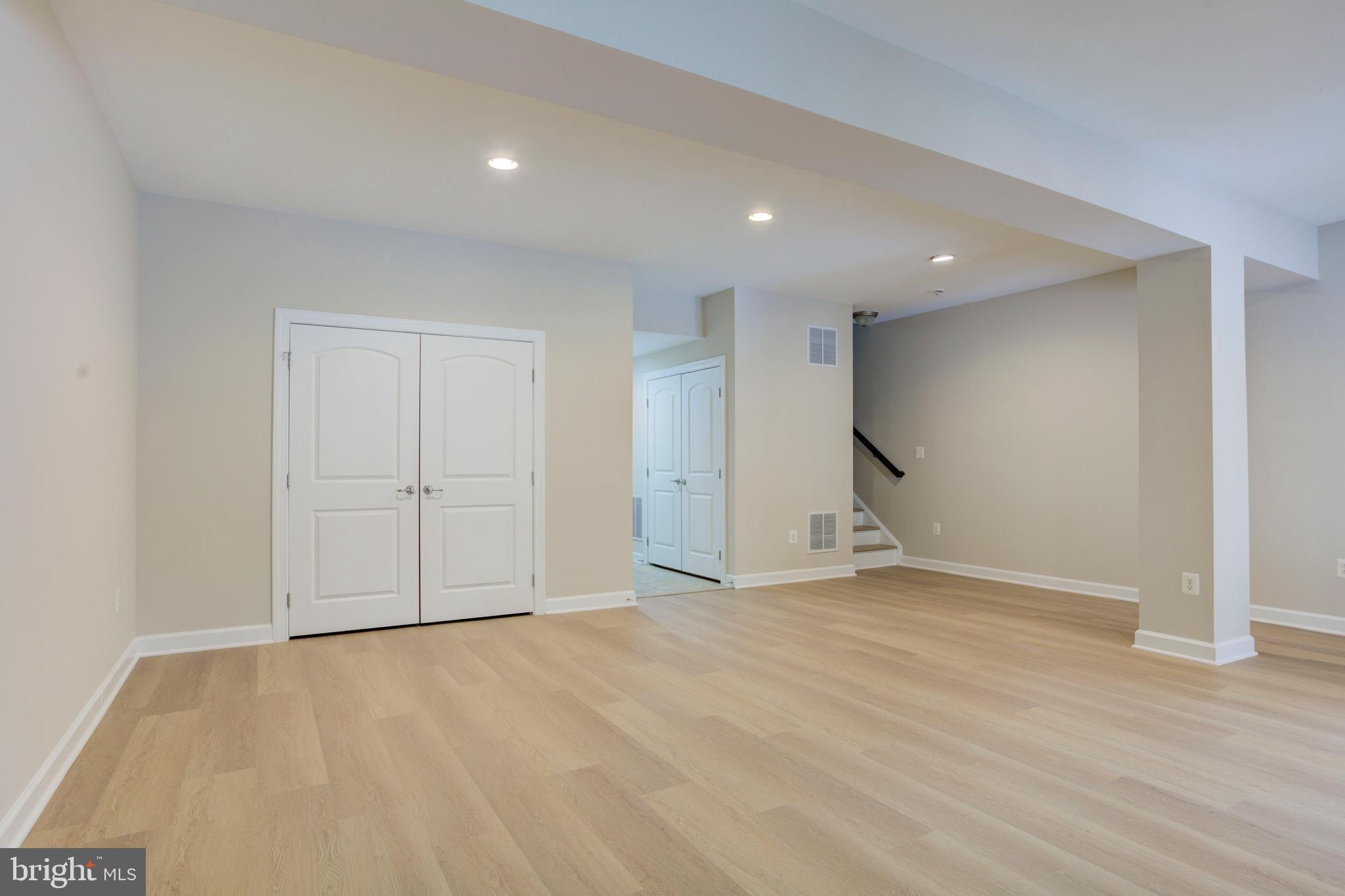 AVONLEA - Residential Lease