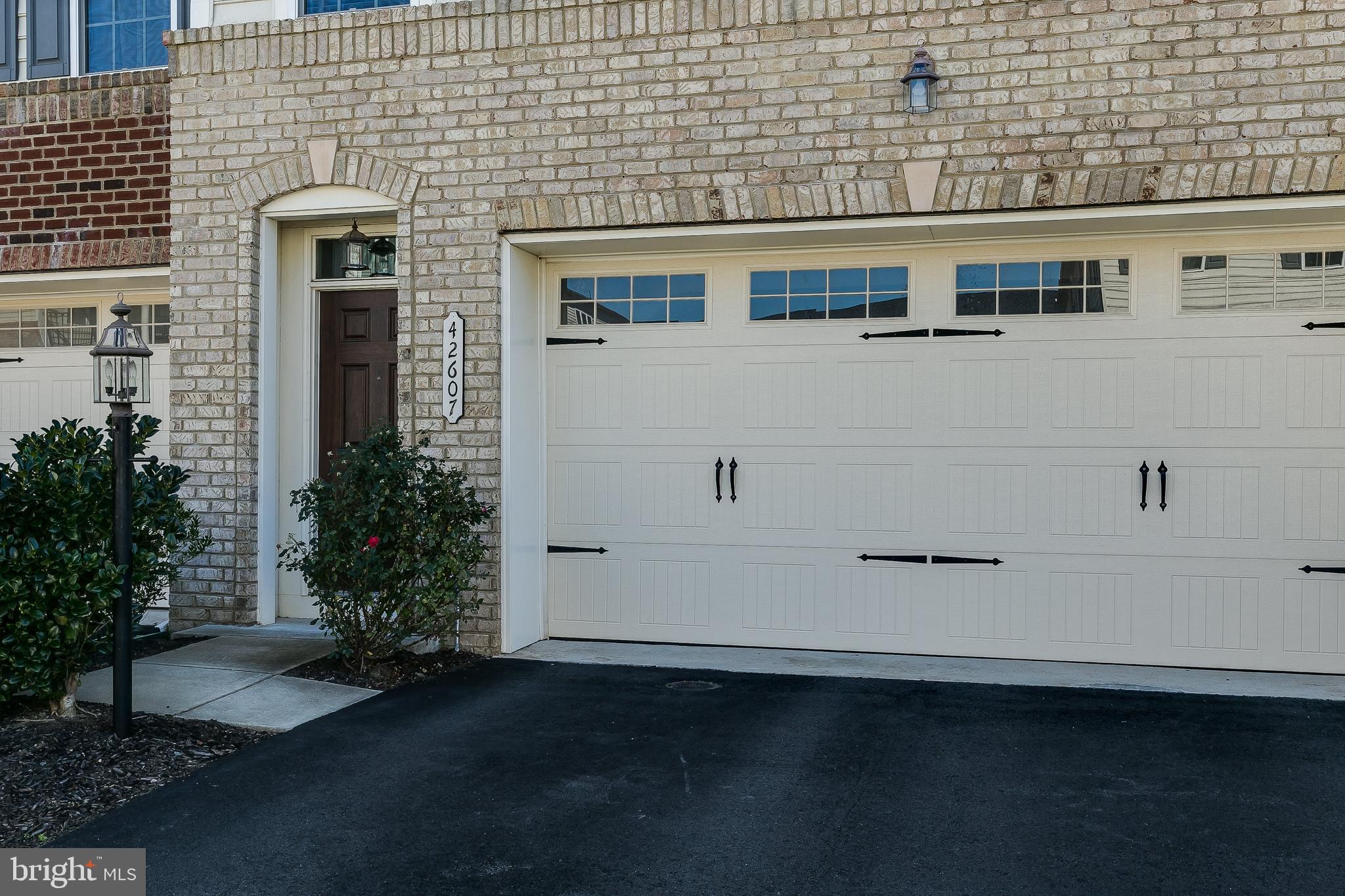 AVONLEA - Residential Lease