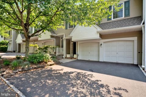 Photo of 25 Rock Creek Woods Drive, LAMBERTVILLE, NJ 08530 (MLS # NJHT2004230)