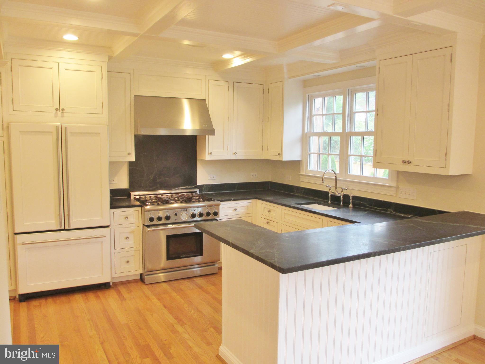 5603 CHEVY CHASE PARKWAY NW